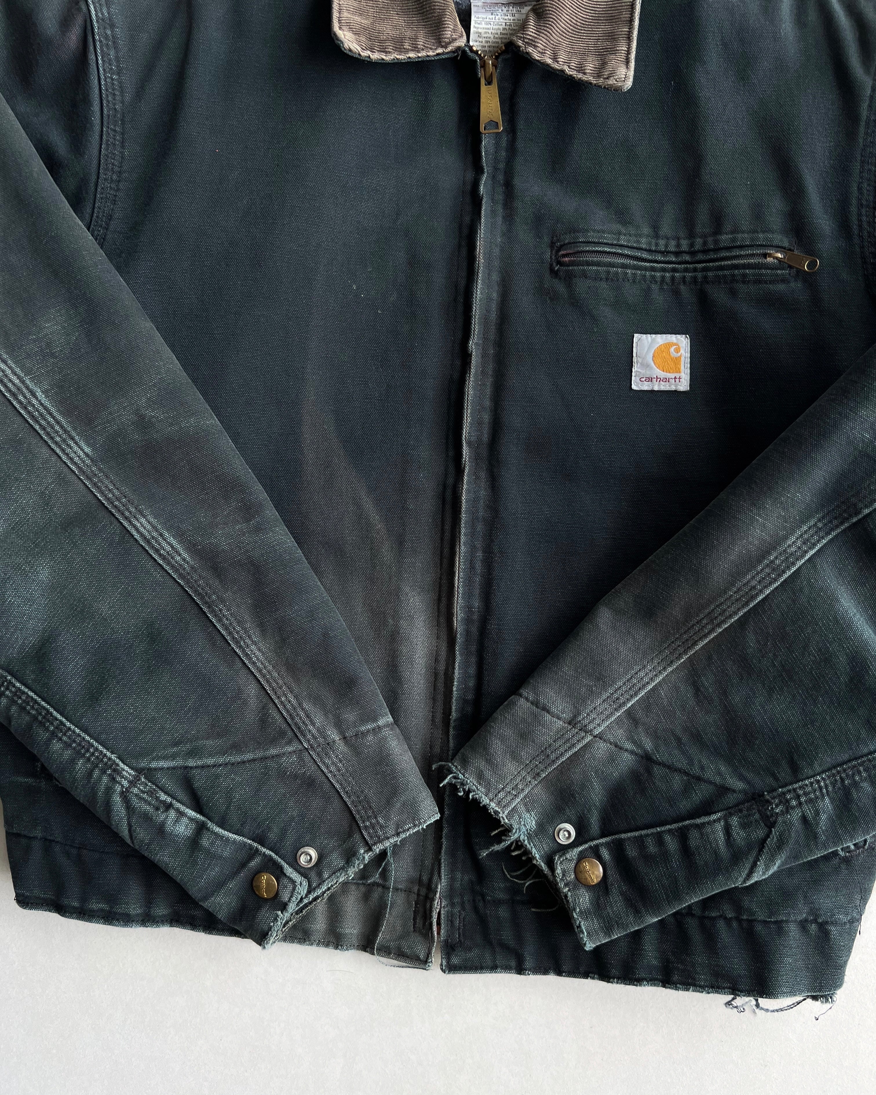 SUN FADED BLACK CARHARTT DETROIT WORK JACKET (M/L)