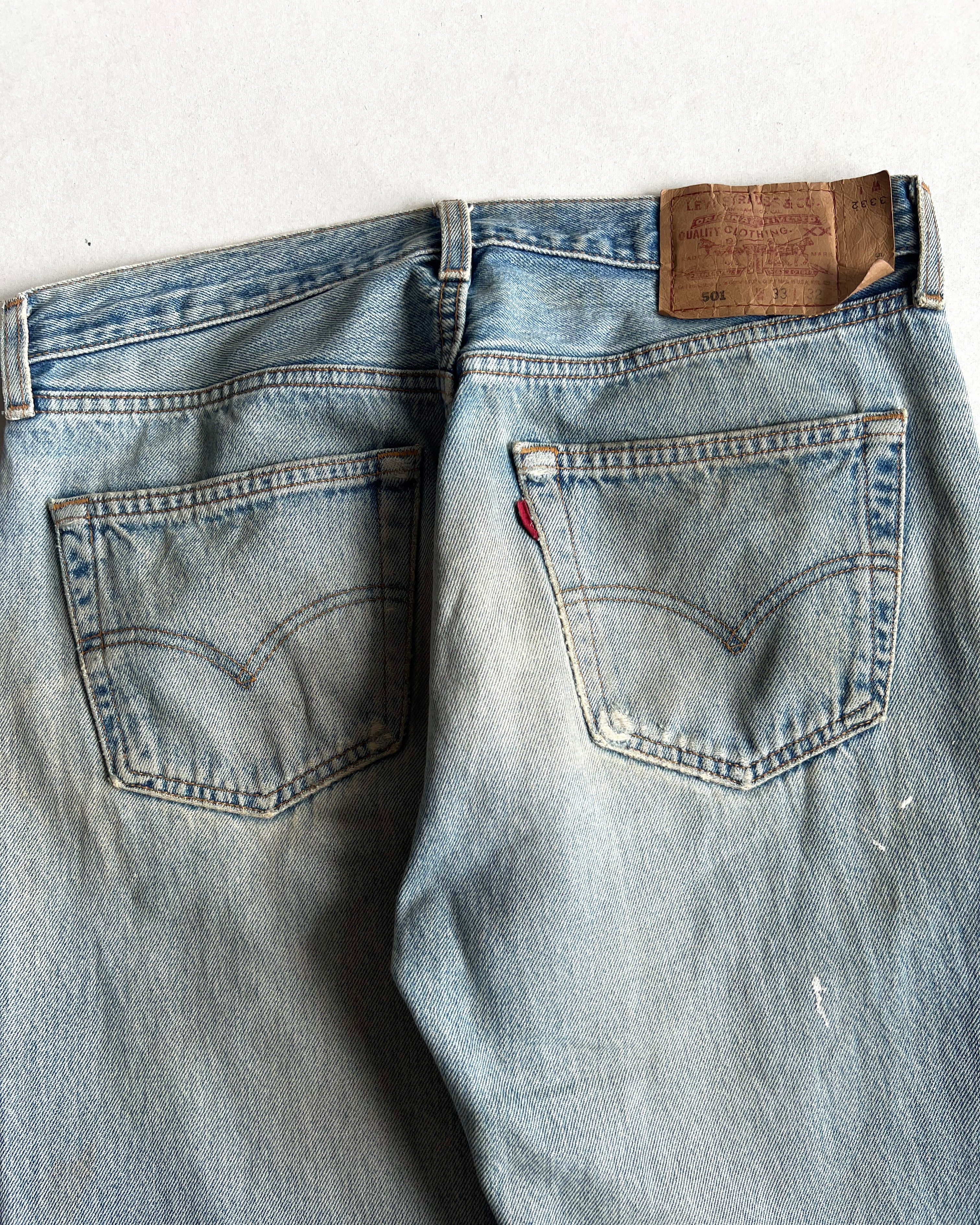 1990S LEVI'S 501 SINGLE R PAINT SPLATTER  JEANS (32)