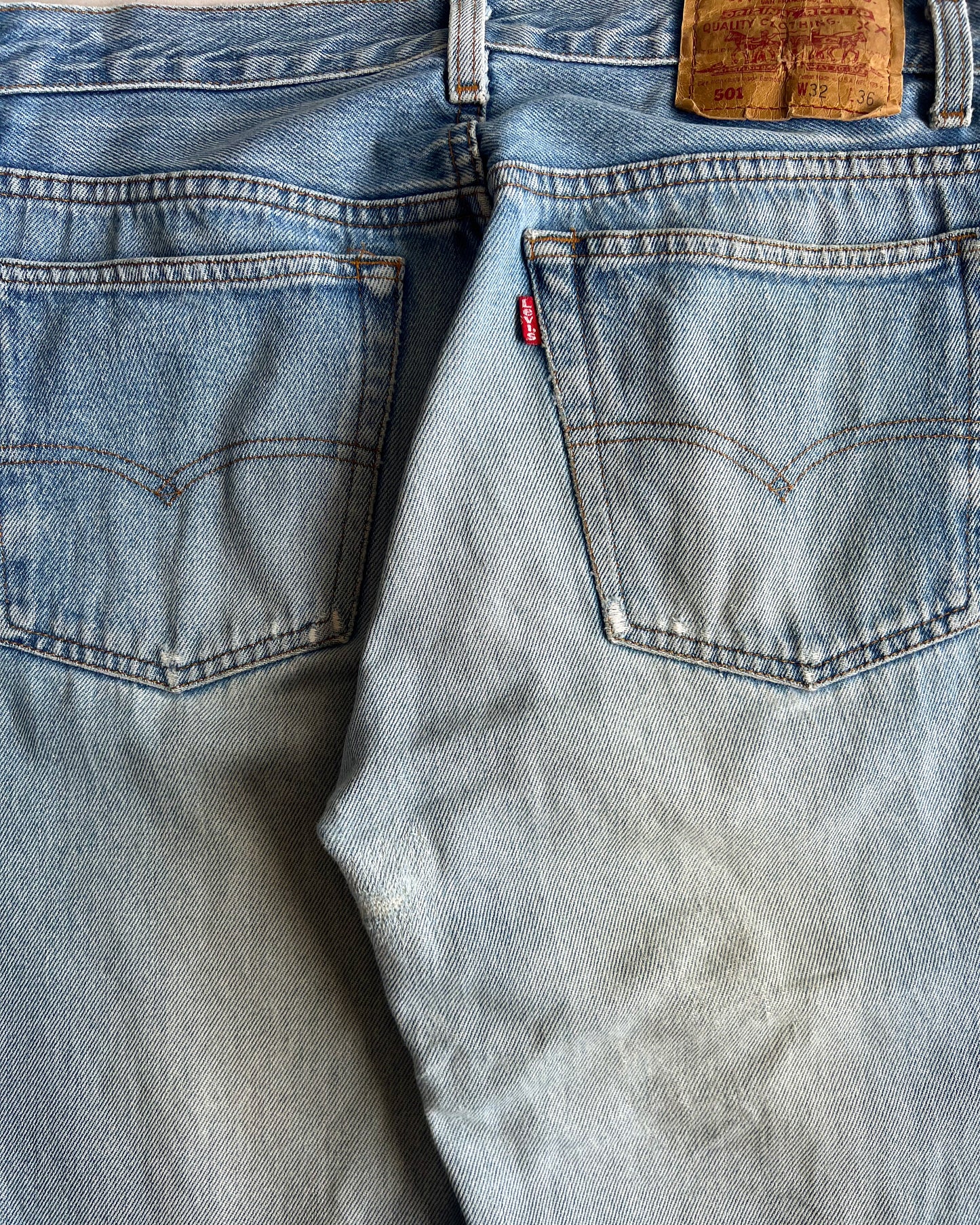 1990S FADED LEVI'S 501 DISTRESSED JEANS (31)