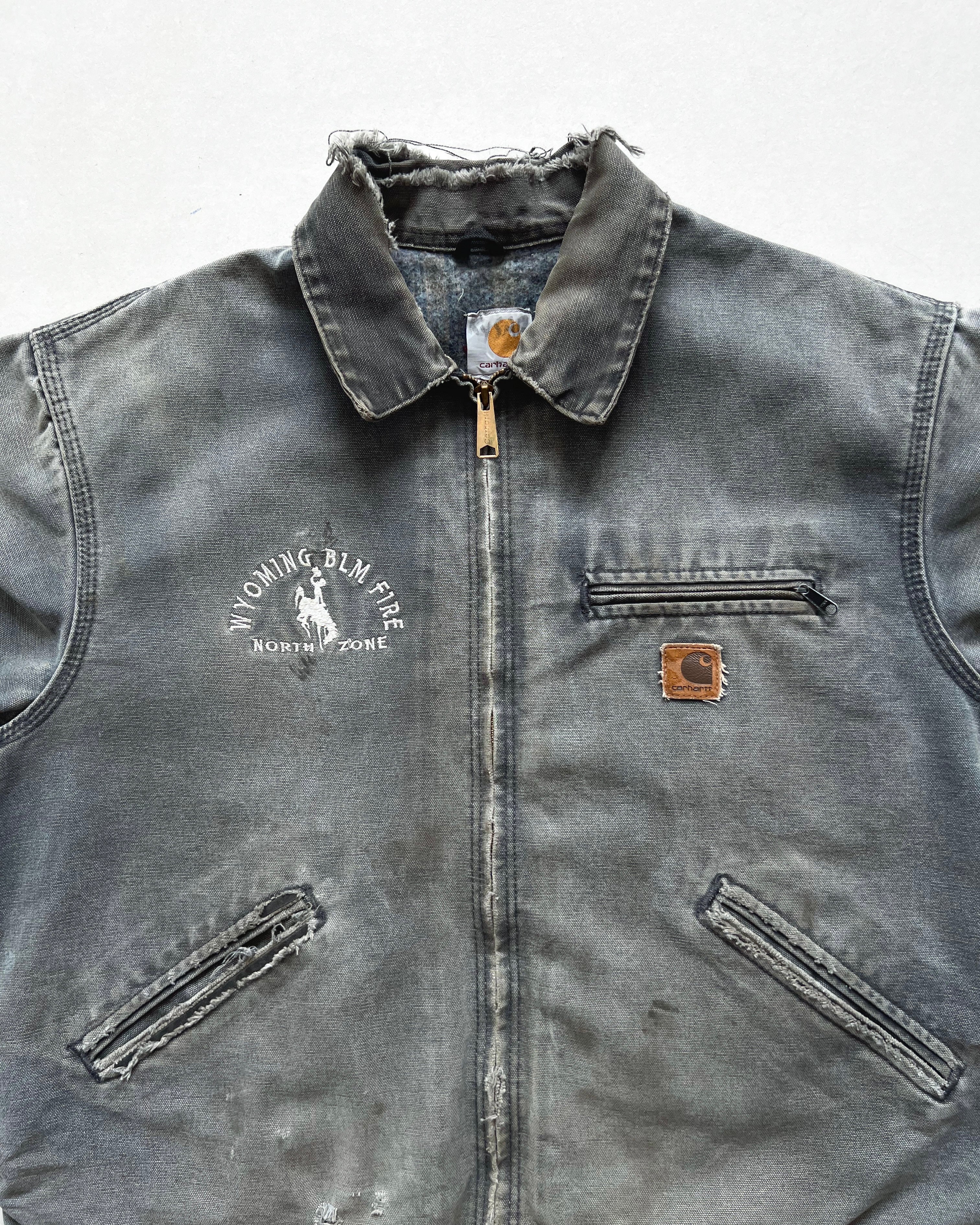 2000S CARHARTT 'WYOMING BLM FIRE NORTH ZONE' DETROIT JACKET (L)