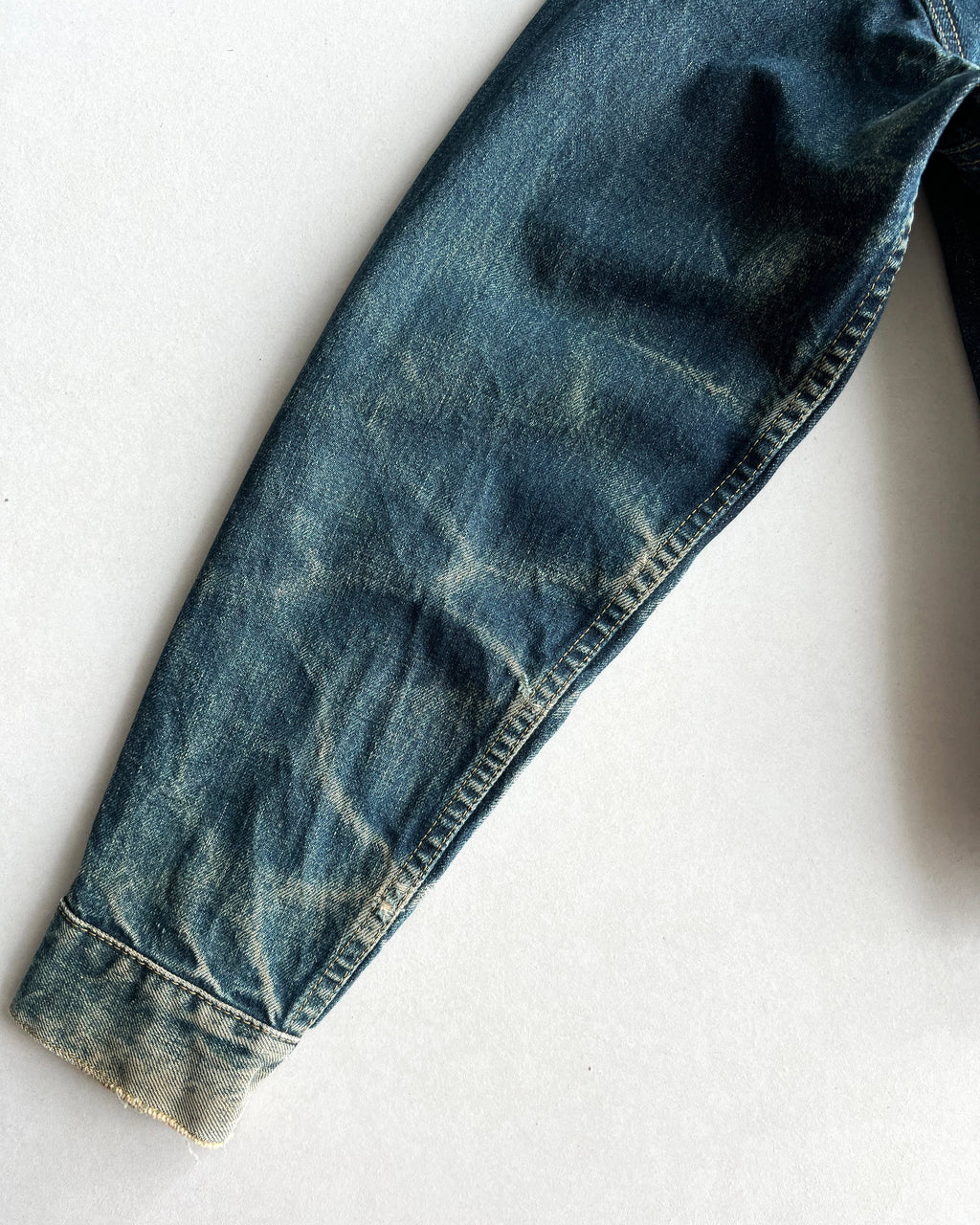 1990S FADED BIG E LEVI'S TYPE II SELVEDGE DENIM JACKET (M/L)