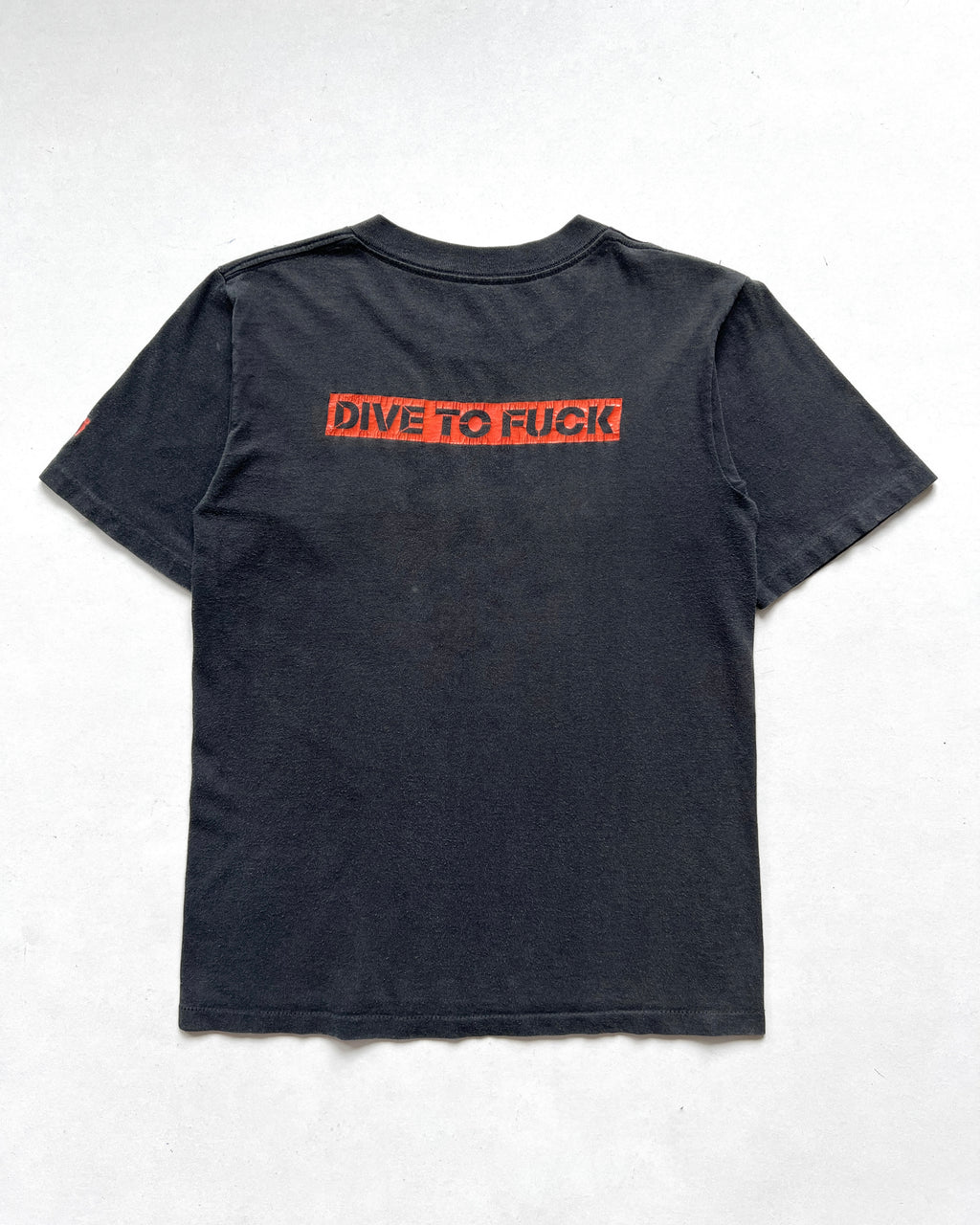 1990S 'LIVE TO F*CK, DIVE TO F*CK' SINGLE STITCH TEE (S)