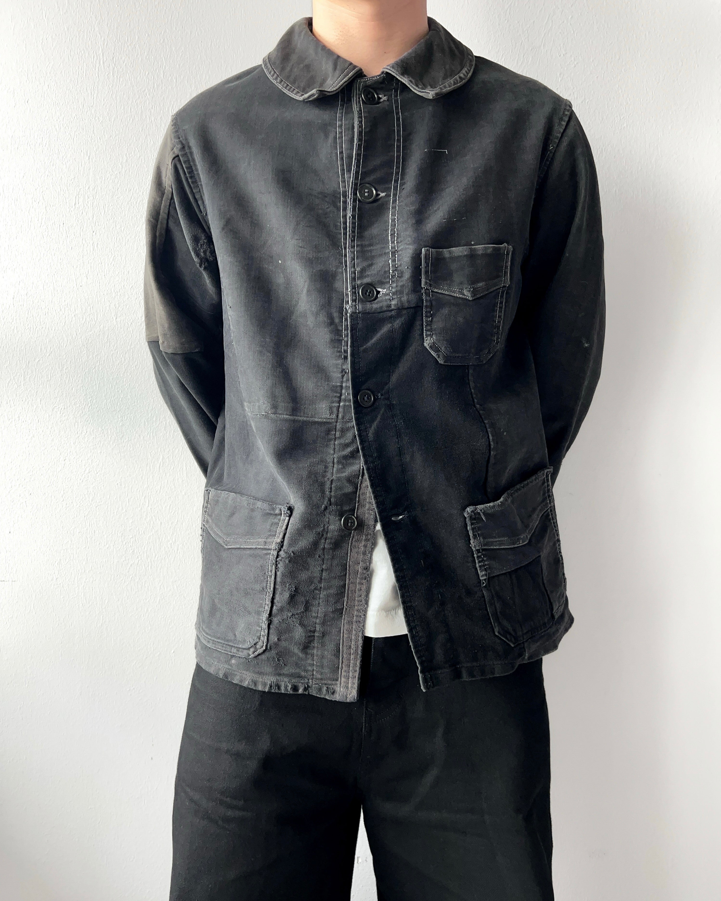 1940S BLACK FRENCH MOLESKIN REPAIRED WORK JACKET (L)