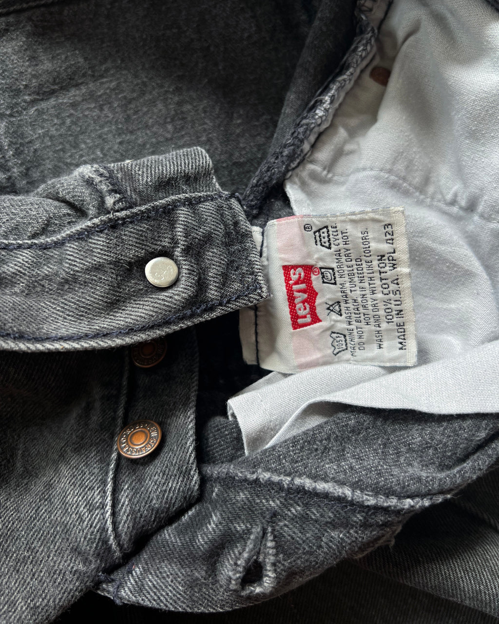1990S FADED GREY LEVI'S 501 JEANS (33)