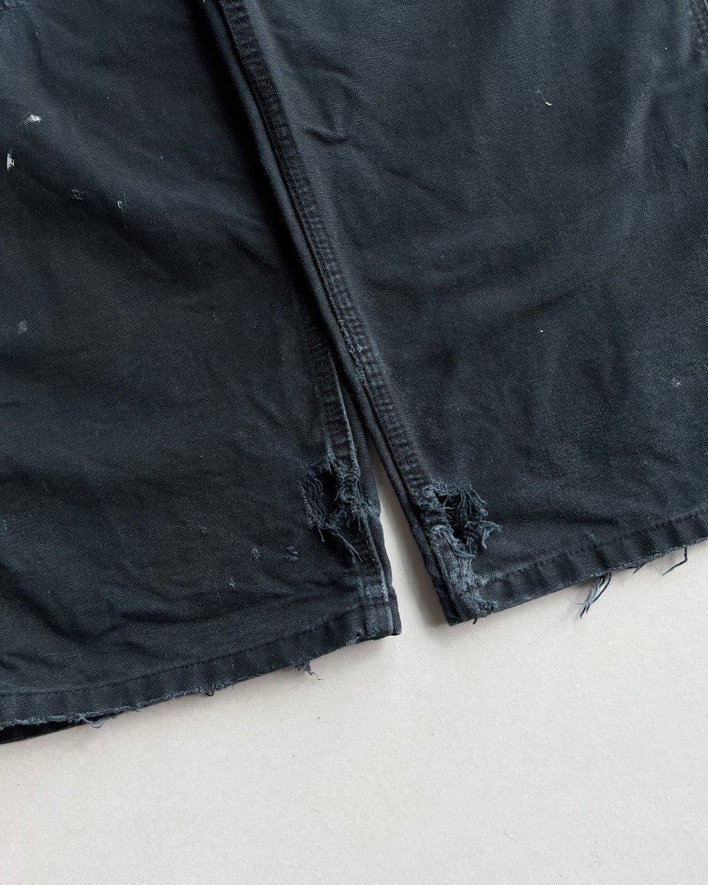 BLACK CARHARTT CARPENTER REPAIRED WORK PANTS (31X31)