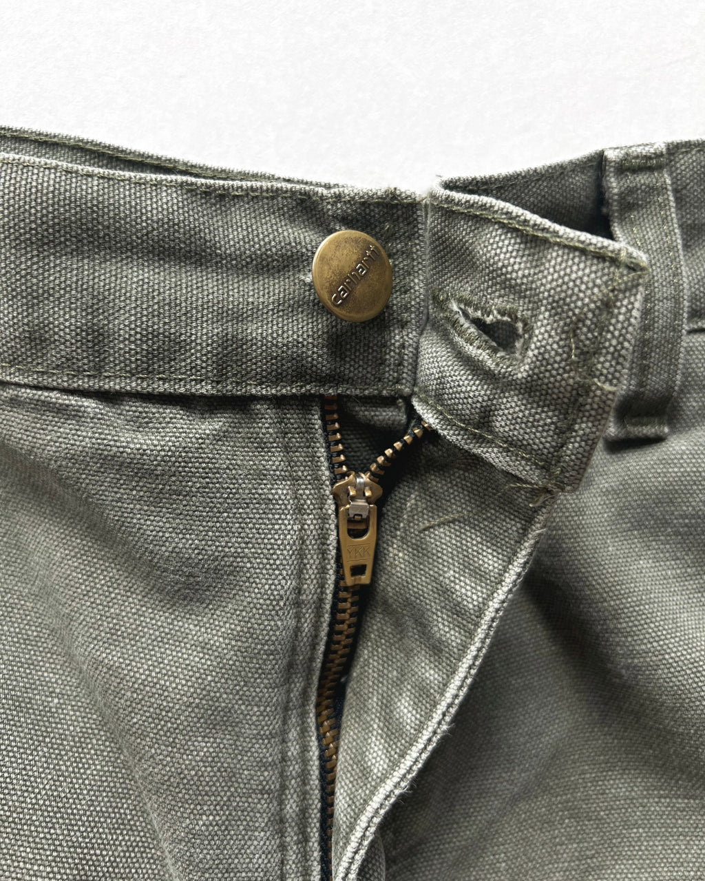 2000S CARHARTT MOS CARPENTER SHORTS (34)