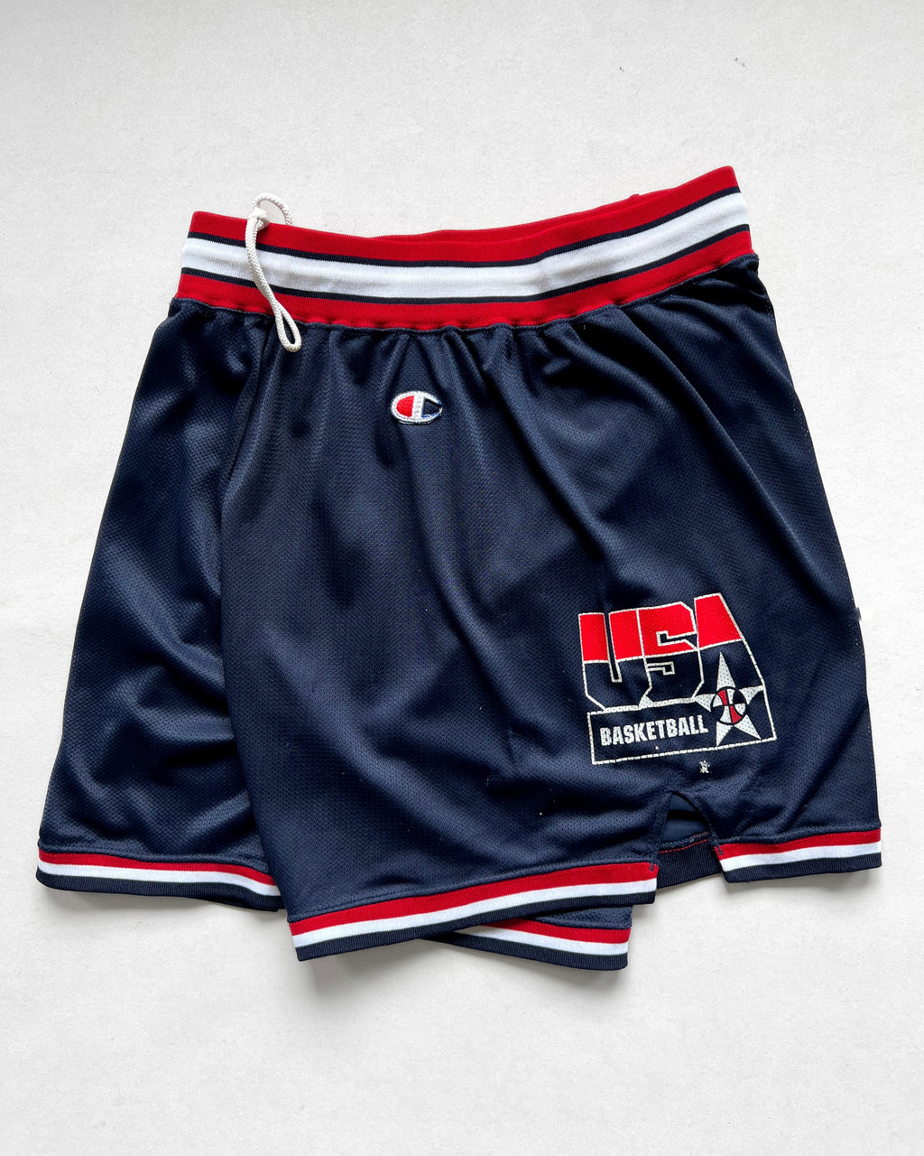 1990S CHAMPION 'USA BASKETBALL' SHORTS (XL)