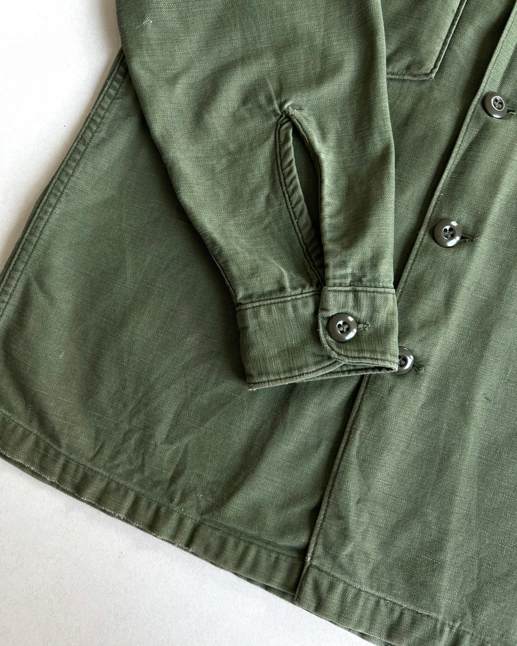 1970S US ARMY OG-107 SATEEN 3RD PATTERN SHIRT (L)