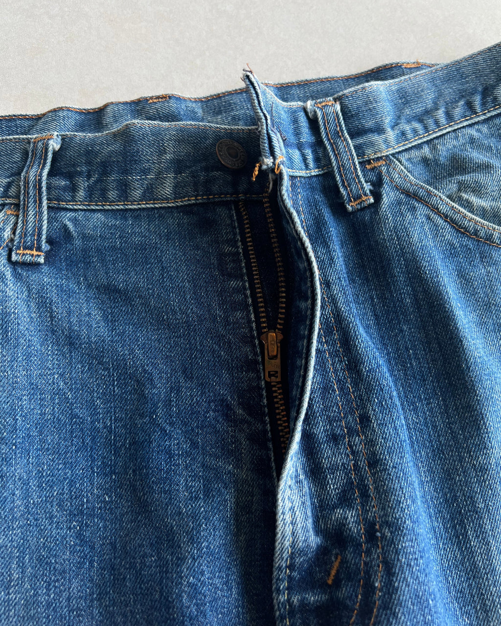 1970S FADED WASHED LEVI'S 646 BOOTCUT JEANS (36X31)