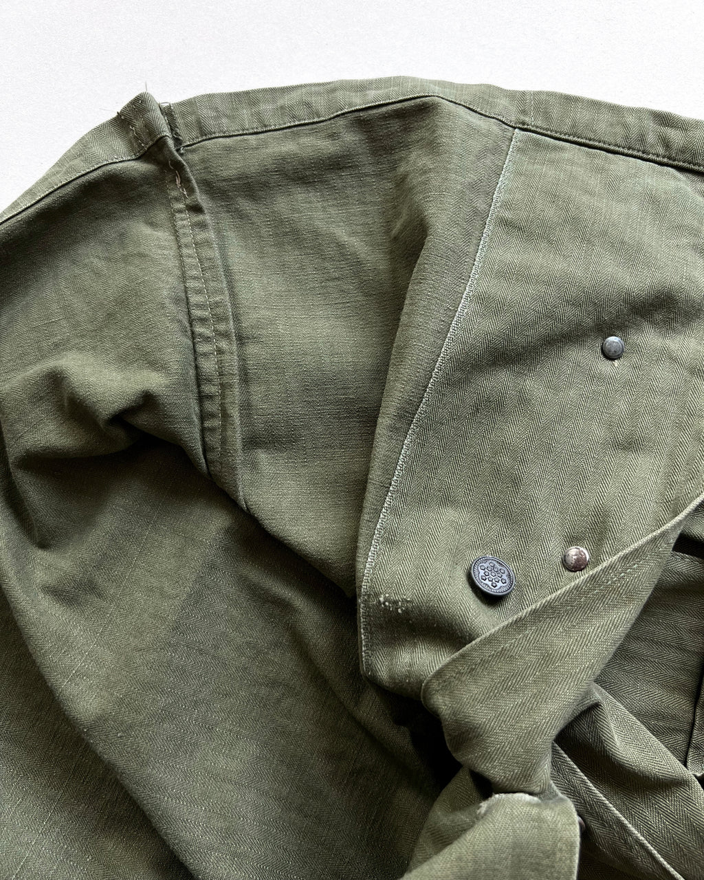 1940S US ARMY 13 STARS HBT SHIRT (M)