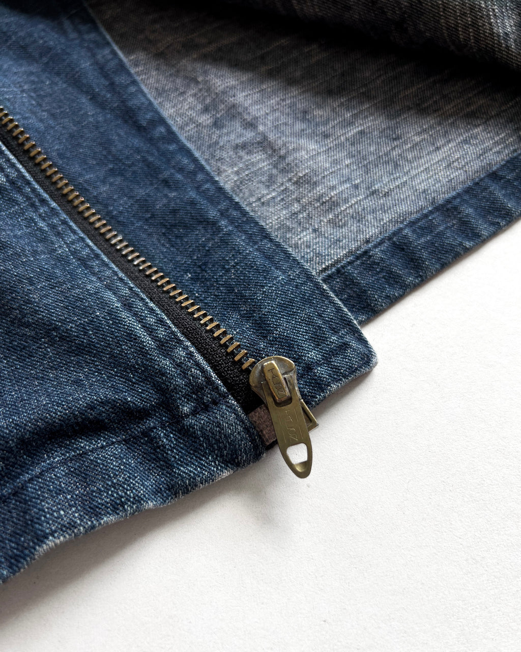 1980S JAPANESE 'D' POCKET BIKER DENIM JACKET (M)