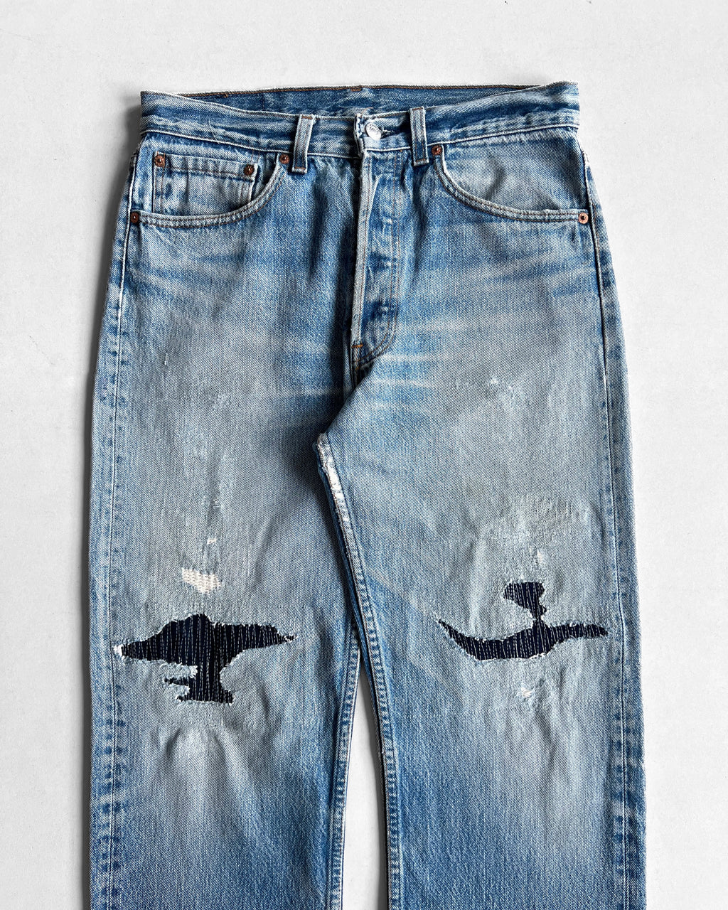 1980S FADED WASHED LEVI'S 501 REPAIRED JEANS (31)