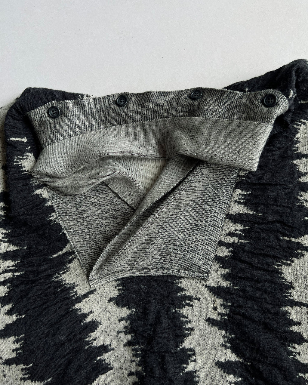 1980S ISSEY MIYAKE STRIPES SHAWL COLLAR KNITWEAR (L)