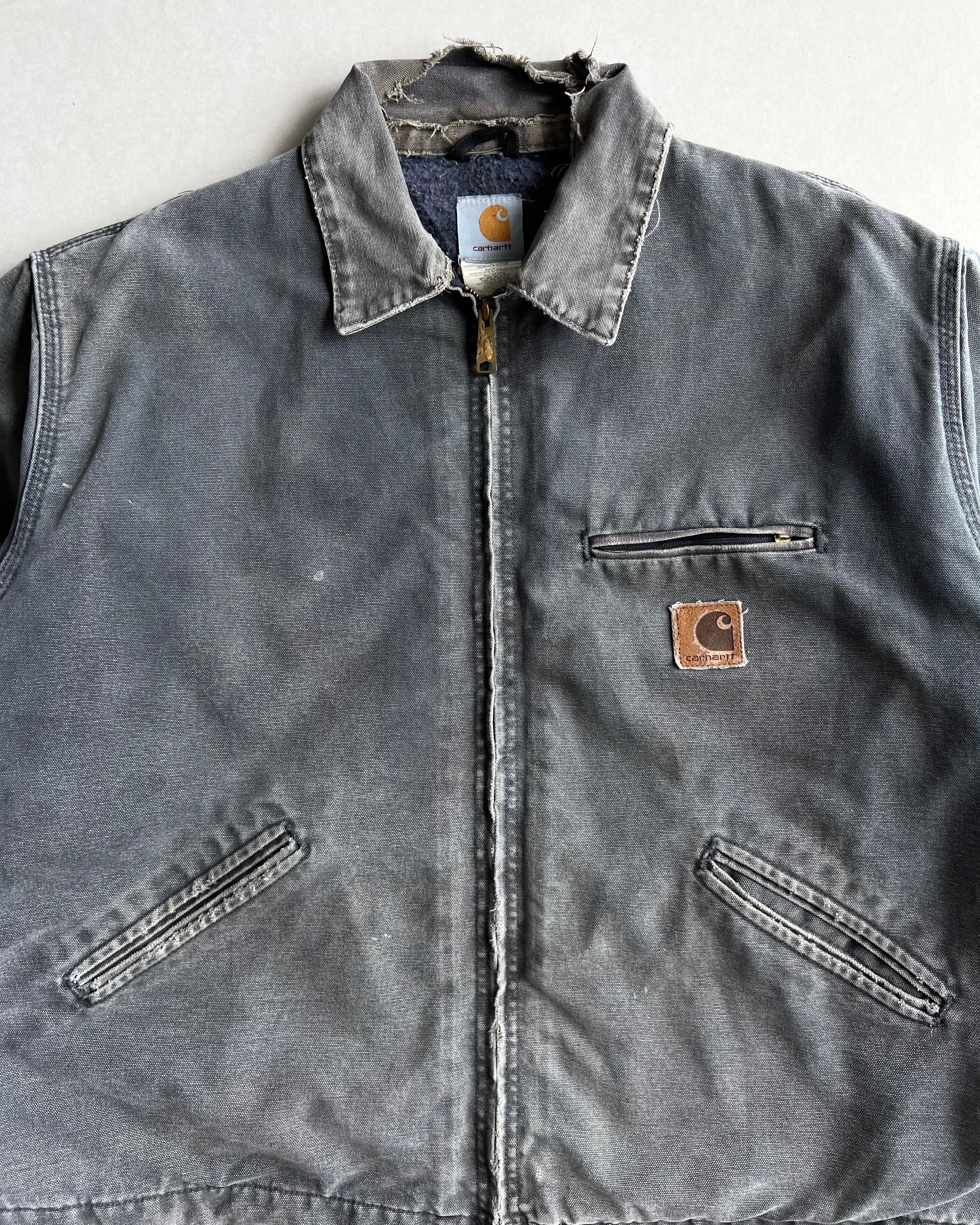 1990S FADED GREY CARHARTT DETROIT DISTRESSED WORK JACKET (XL)