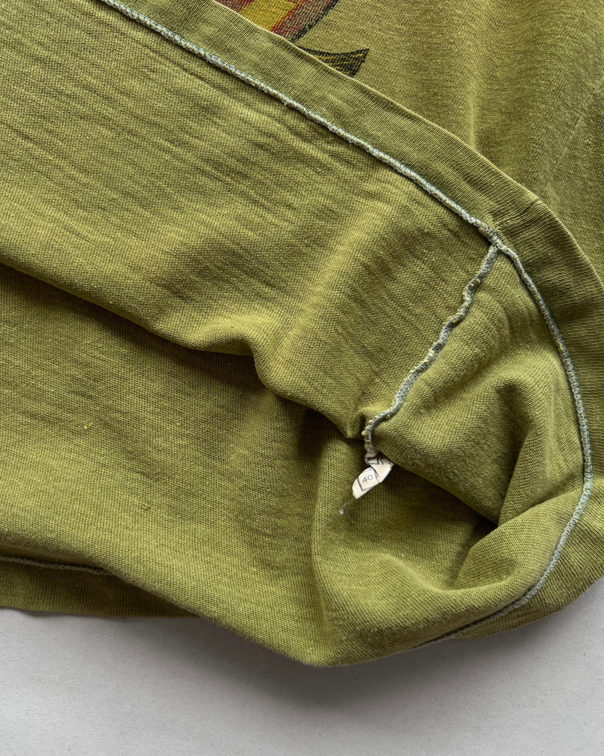 1970S TWO-TONE 'GOODY HAWAII' SINGLE STITCH TEE (L)