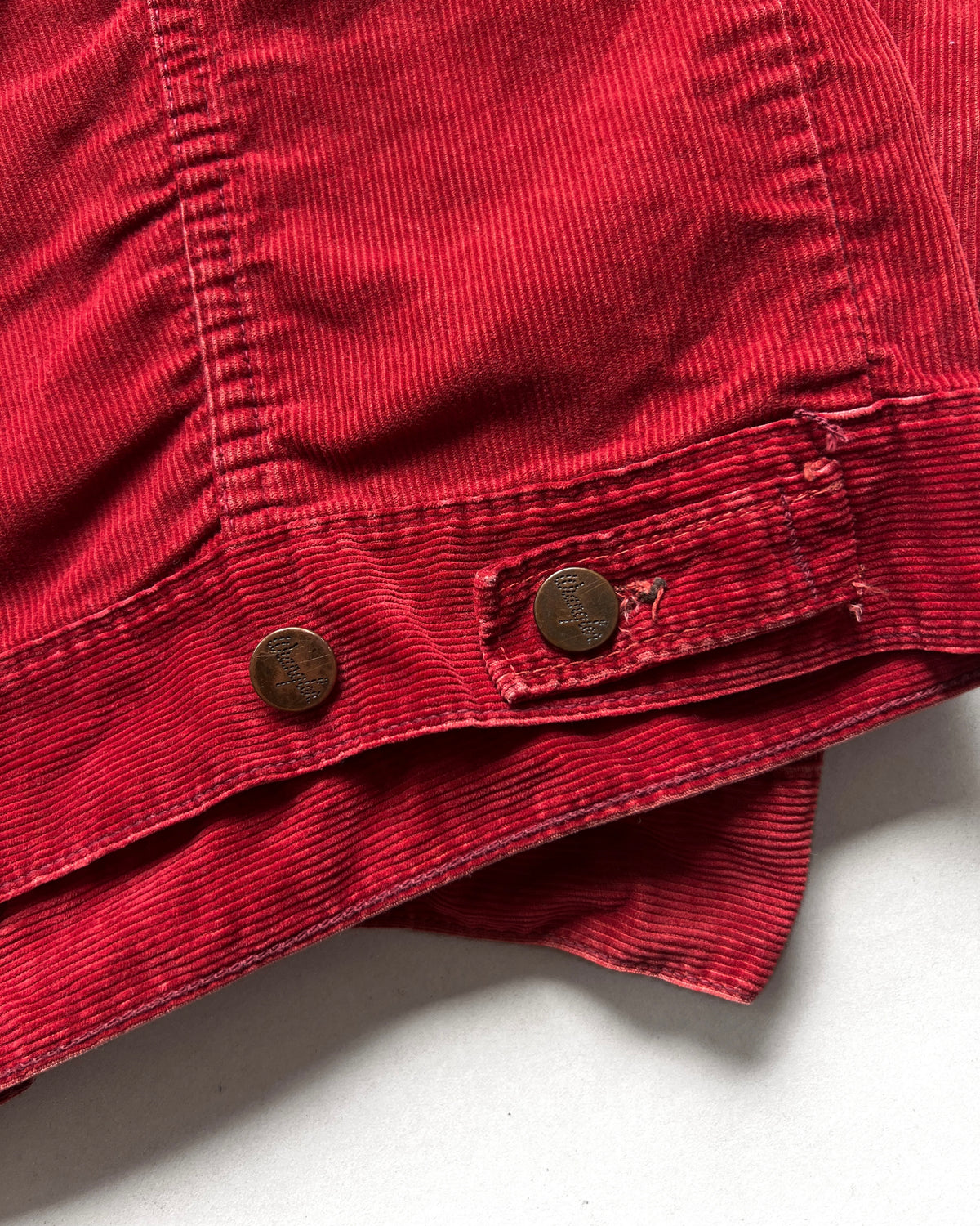 1970S RED WRANGLER CORDUROY TRUCKER JACKET (40)