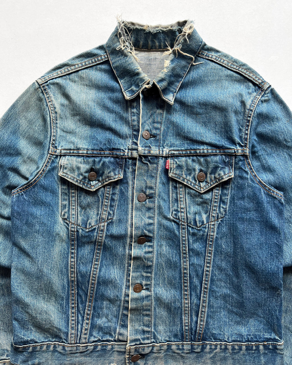 1960S SUN FADED LEVI'S BIG E TYPE III DENIM TRUCKER JACKET (L)