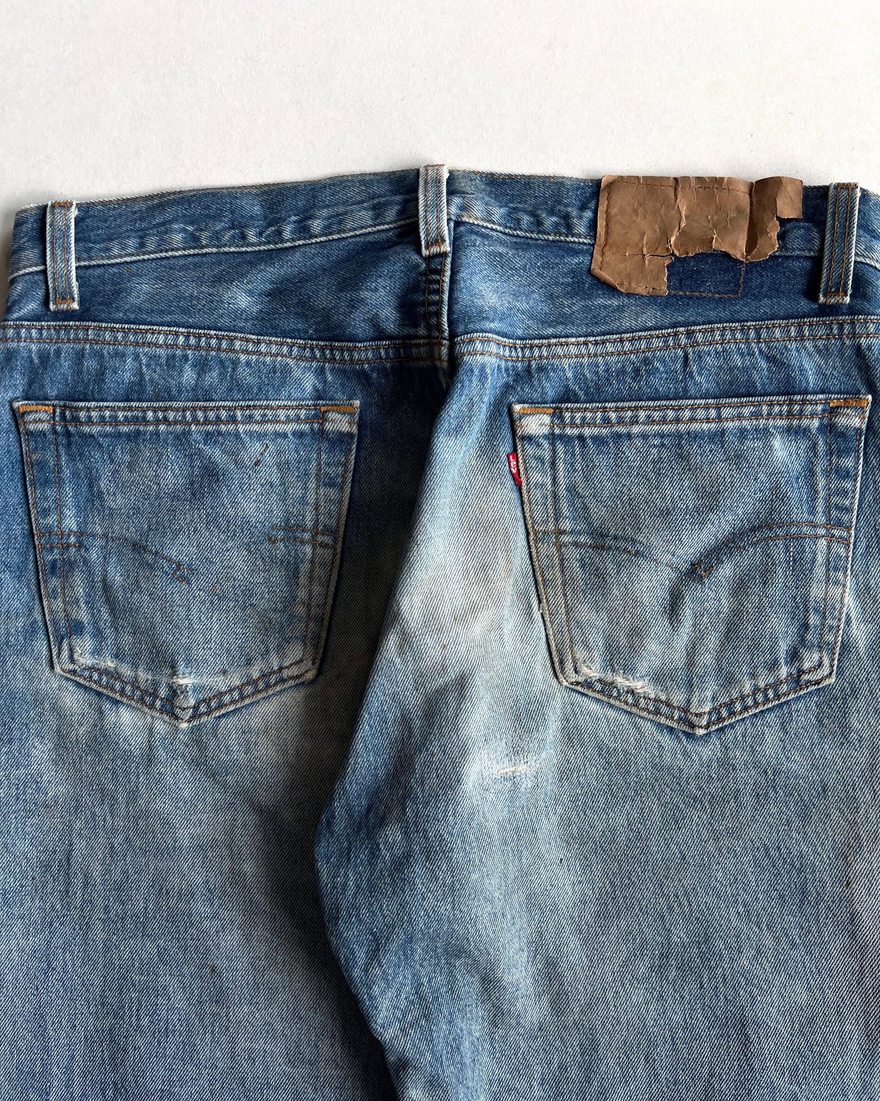 1990S FADED LEVI'S 501 JEANS (34)
