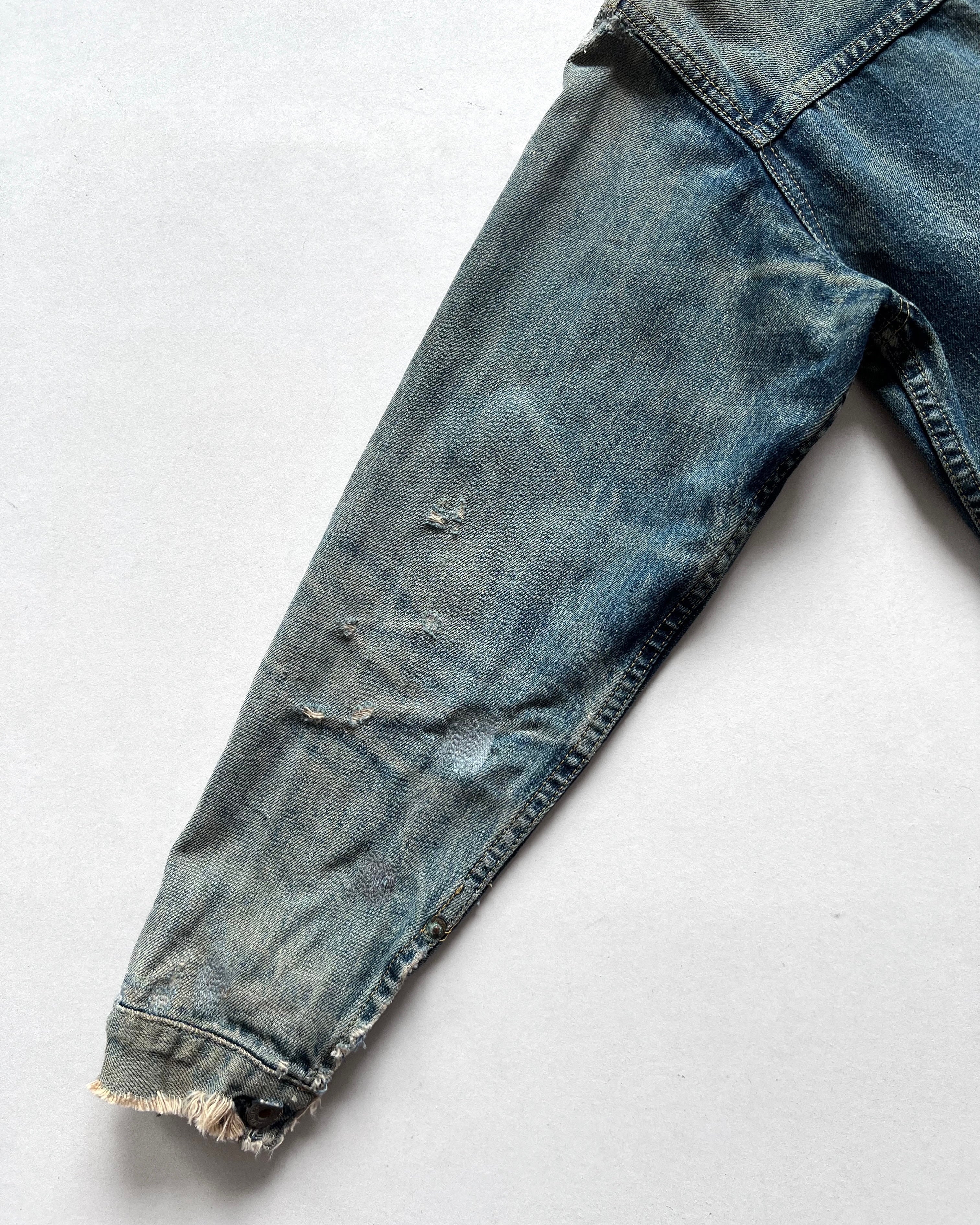 1990S FADED WASHED LEVI'S TYPE I SELVEDGE DENIM JACKET (M)