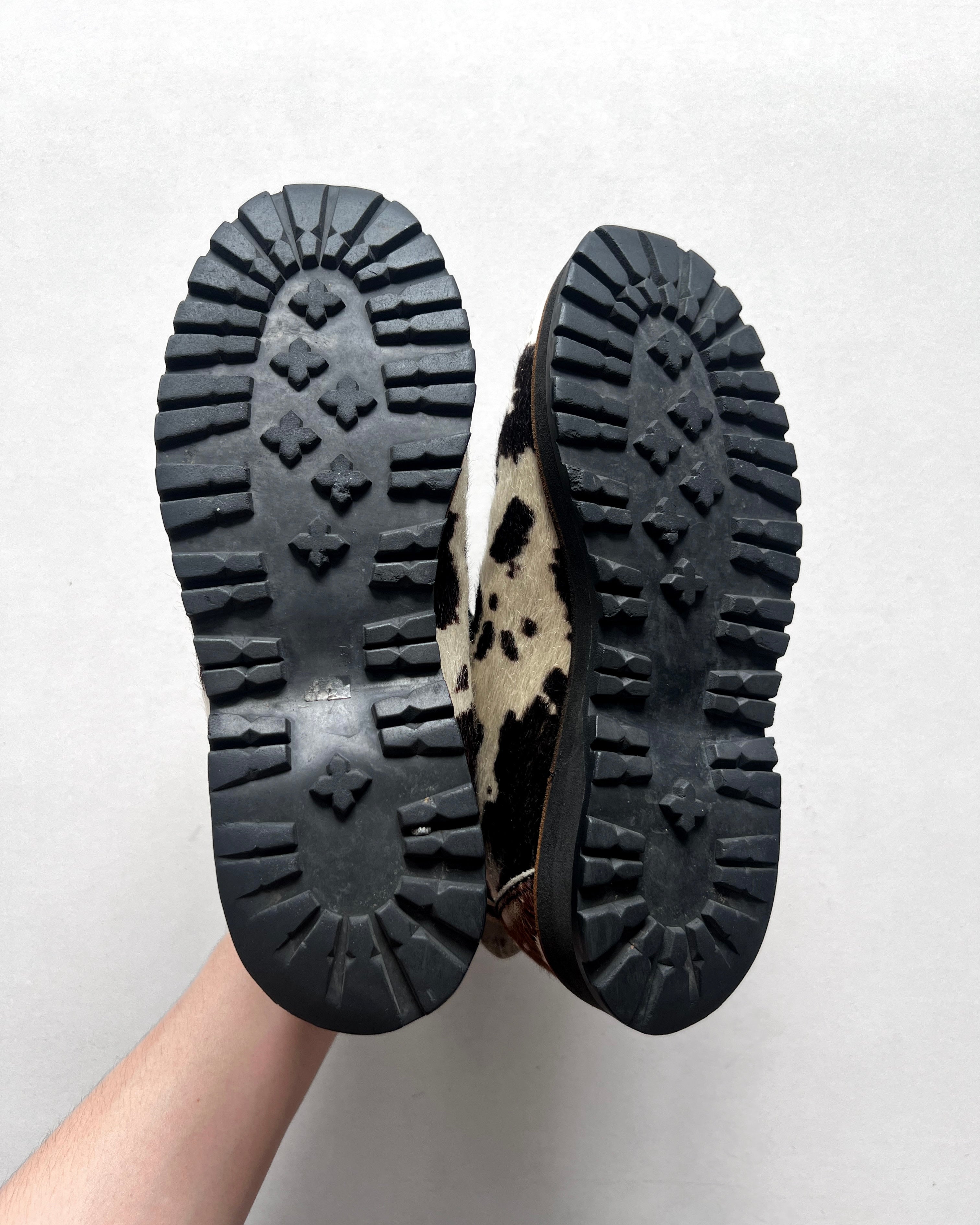 2005 JUNYA WATANABE COMME DES GARÇON CALF FUR HIKING BOOTS (41.5)