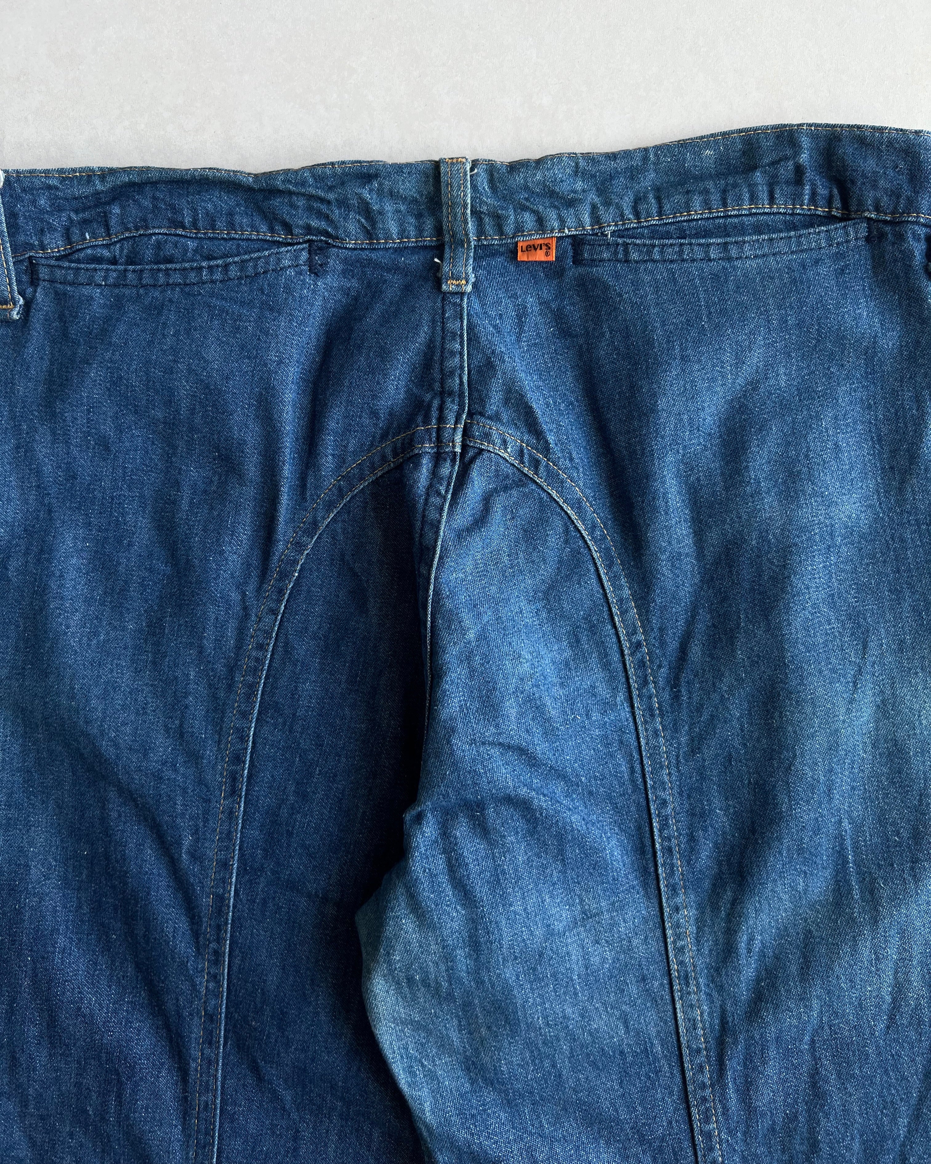 1970S ORANGE TAB LEVI'S BELL BOTTOM JEANS (34X31)