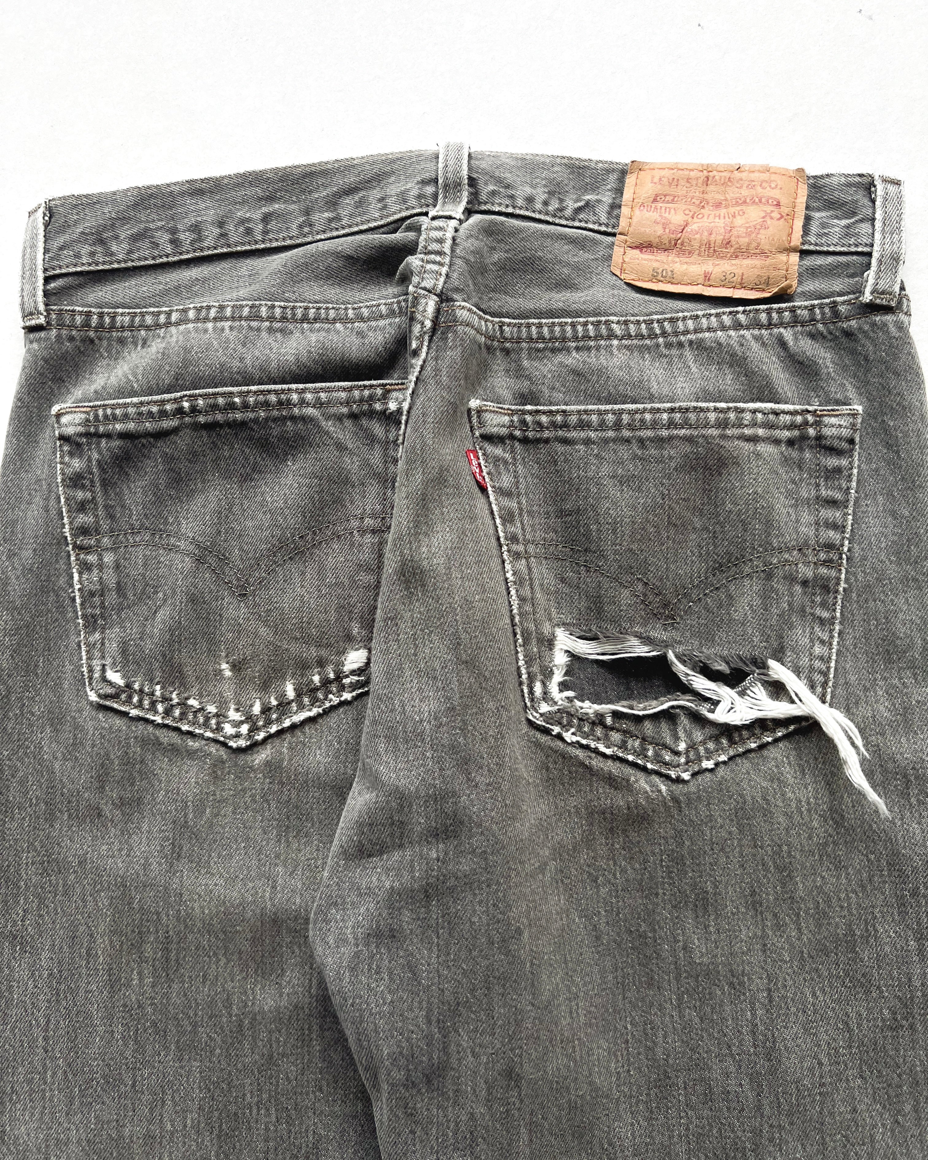 1990S FADED LEVI'S 501 DISTRESSED JEANS (32)