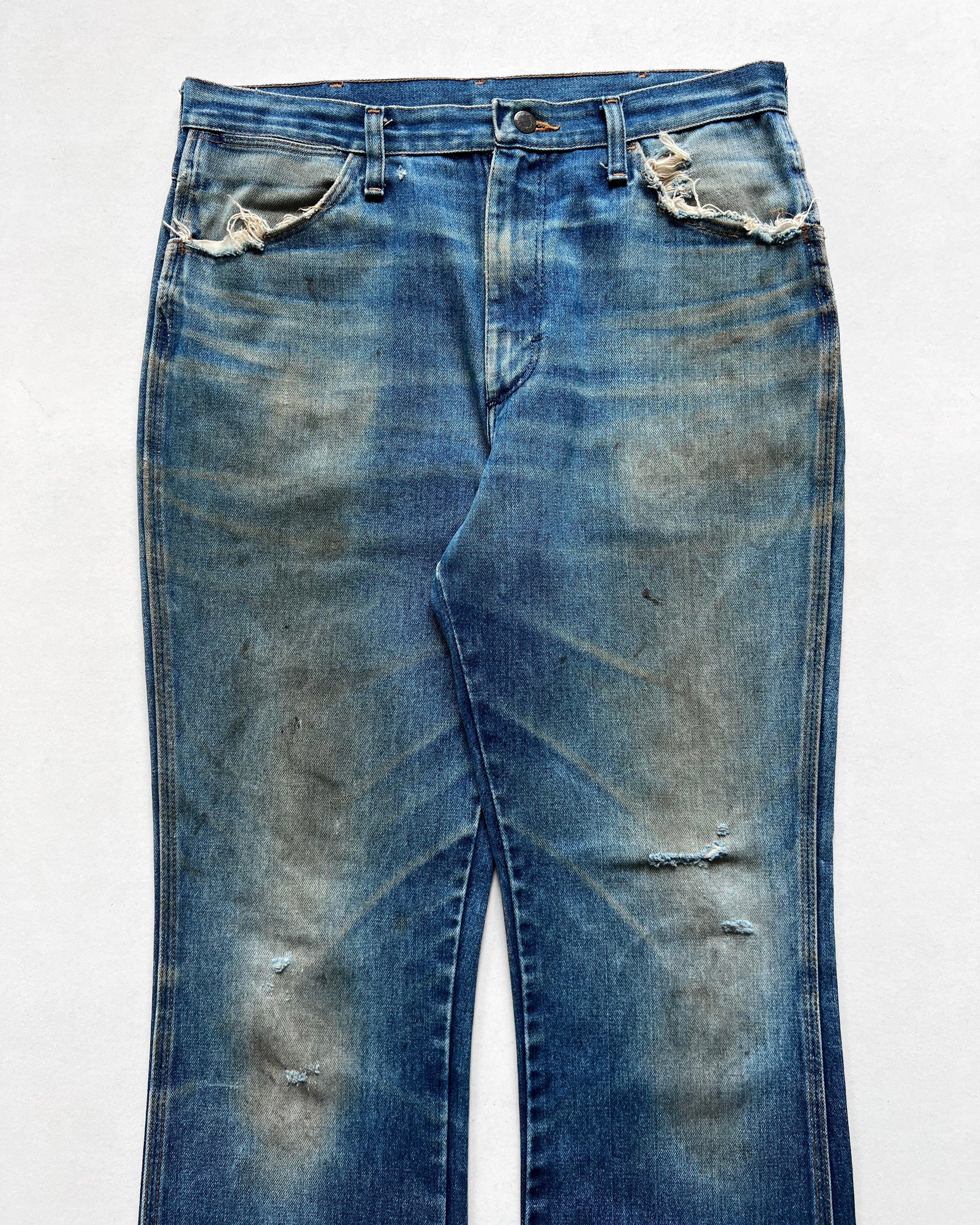 1970S MUD WASHED WRANGLER FLARE DISTRESSED JEANS (34)