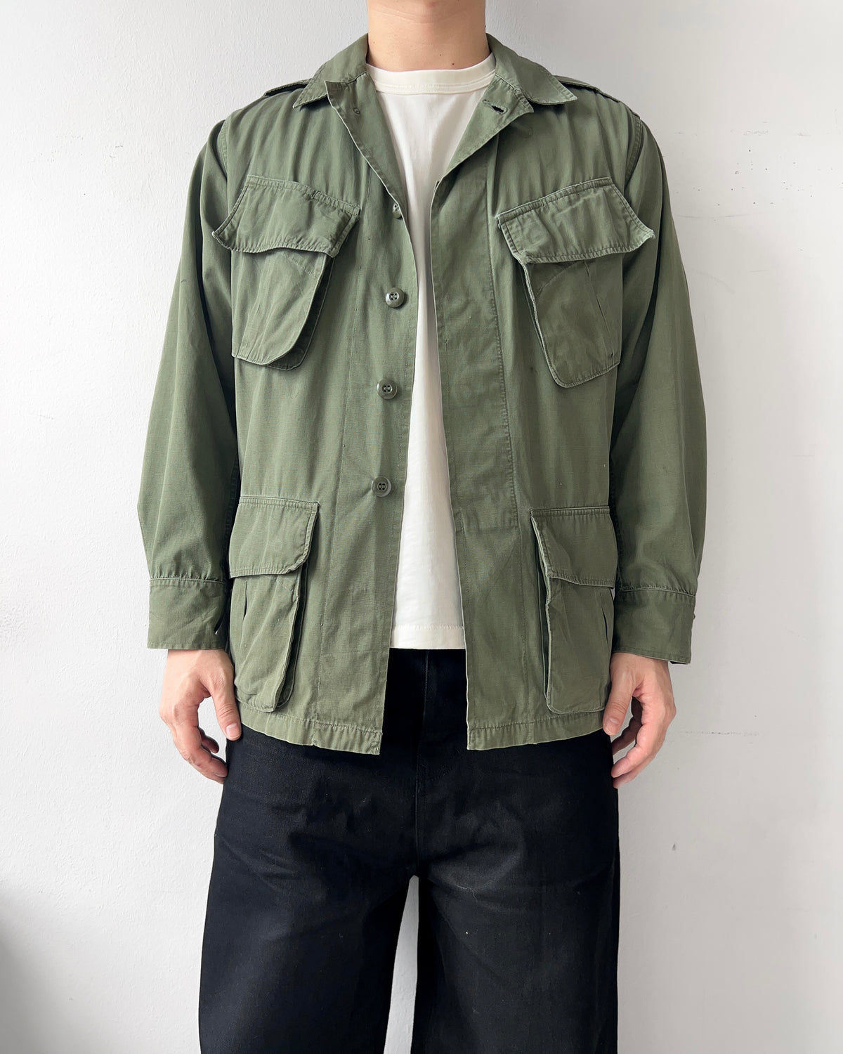 1960S US ARMY 2ND PATTERN SLANT POCKET POPLIN JUNGLE JACKET (M)