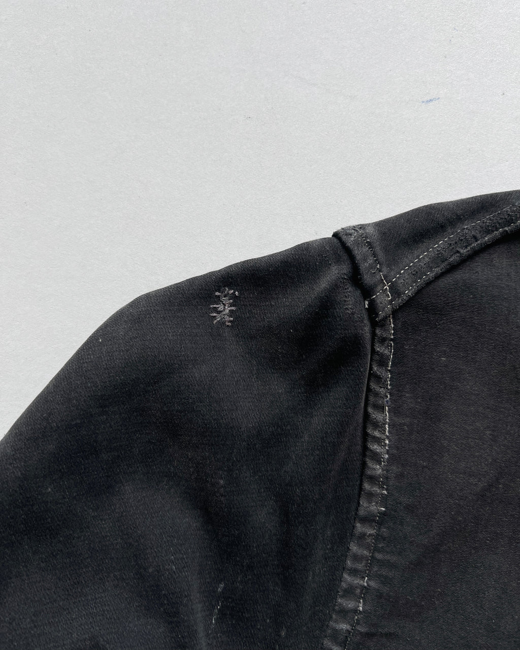 1940S BLACK FRENCH MOLESKIN REPAIRED WORK JACKET (L)