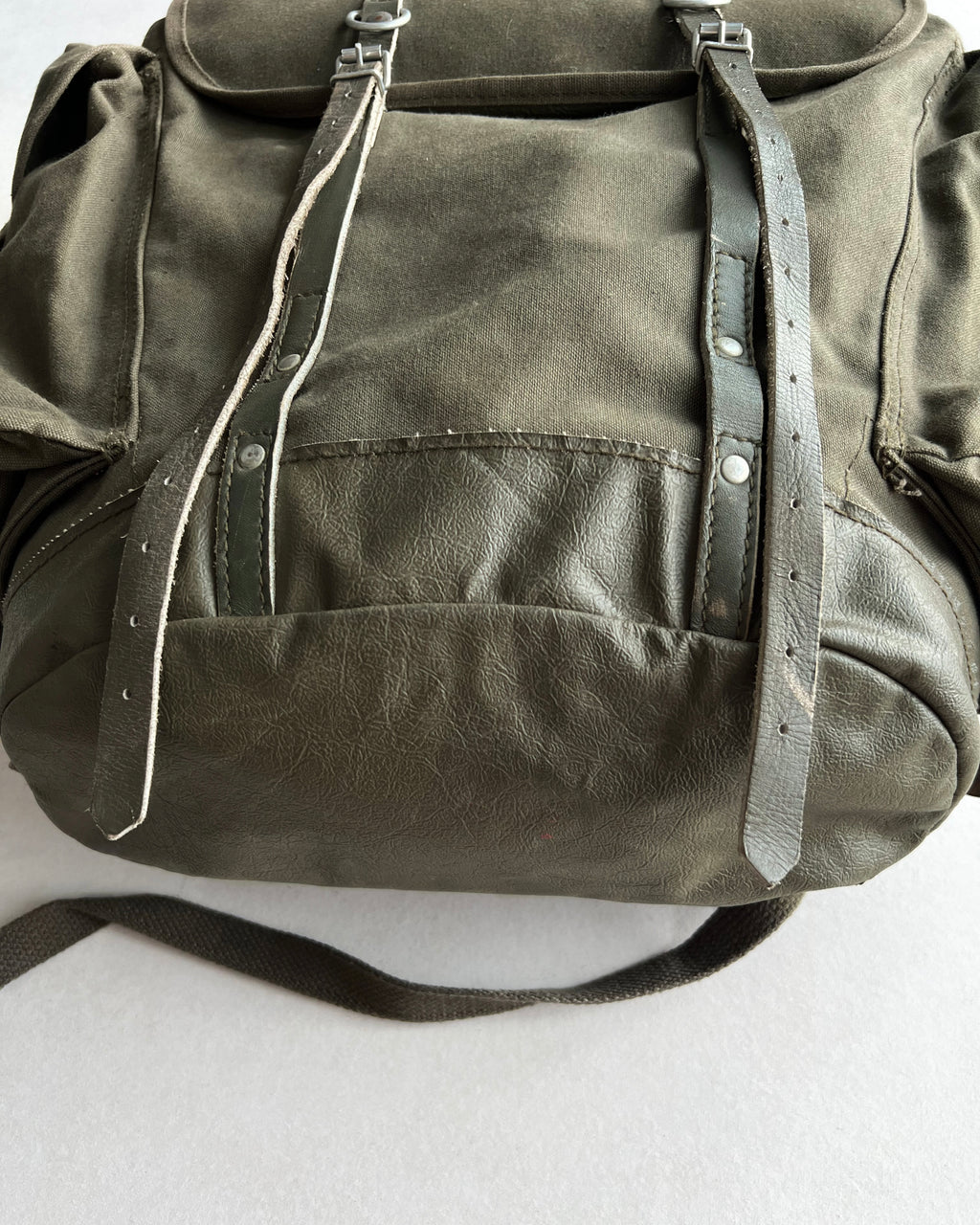 1940S EUROPE ARMY RUCKSACK BACKPACK (OS)