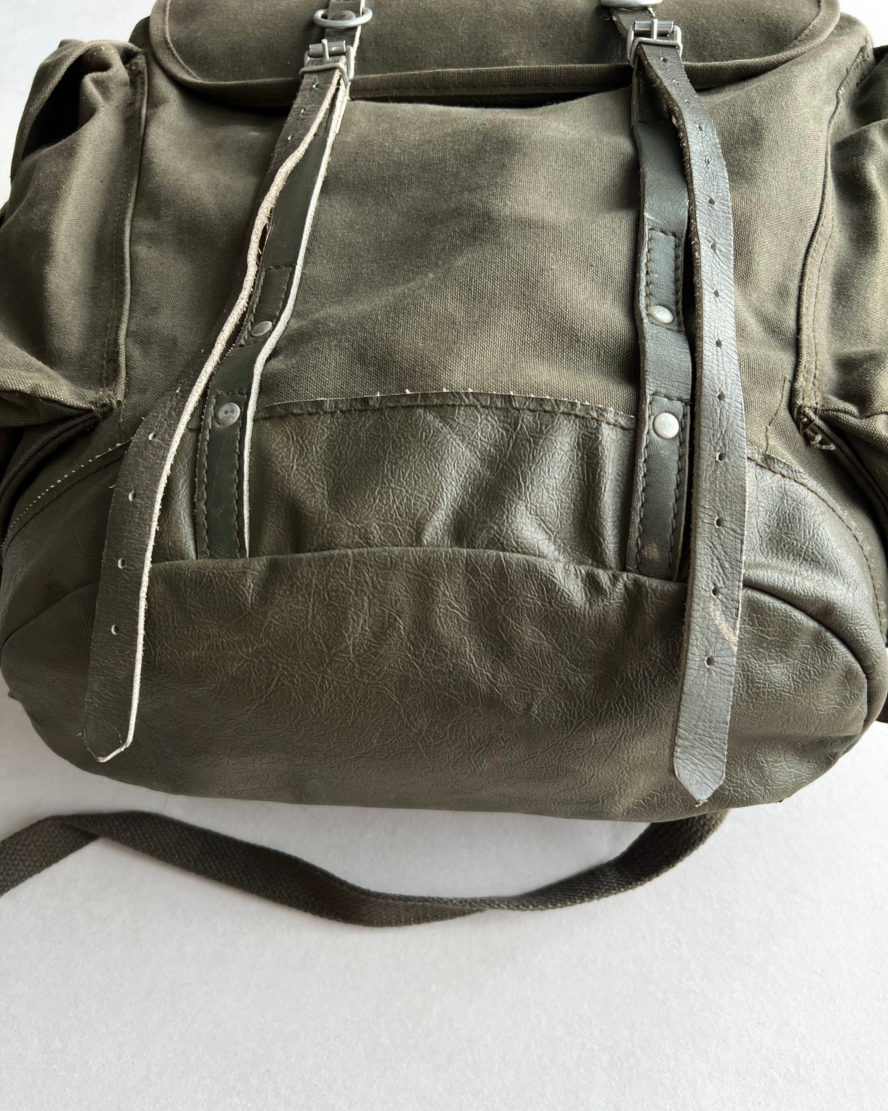 1940S EUROPE ARMY RUCKSACK BACKPACK (OS)