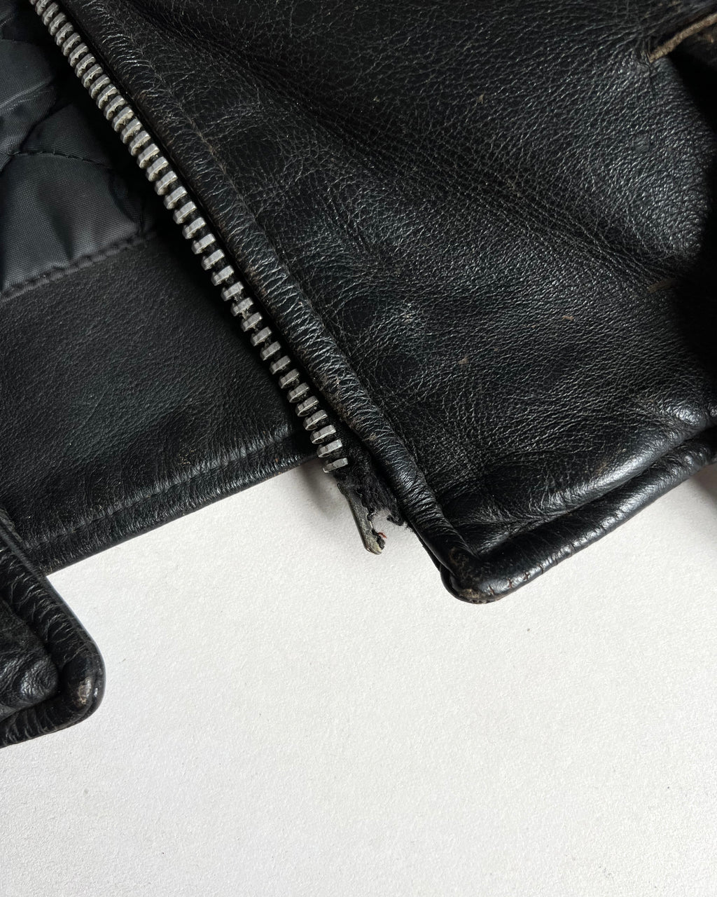 1960S EXCELLED LEATHER BIKER JACKET (M)