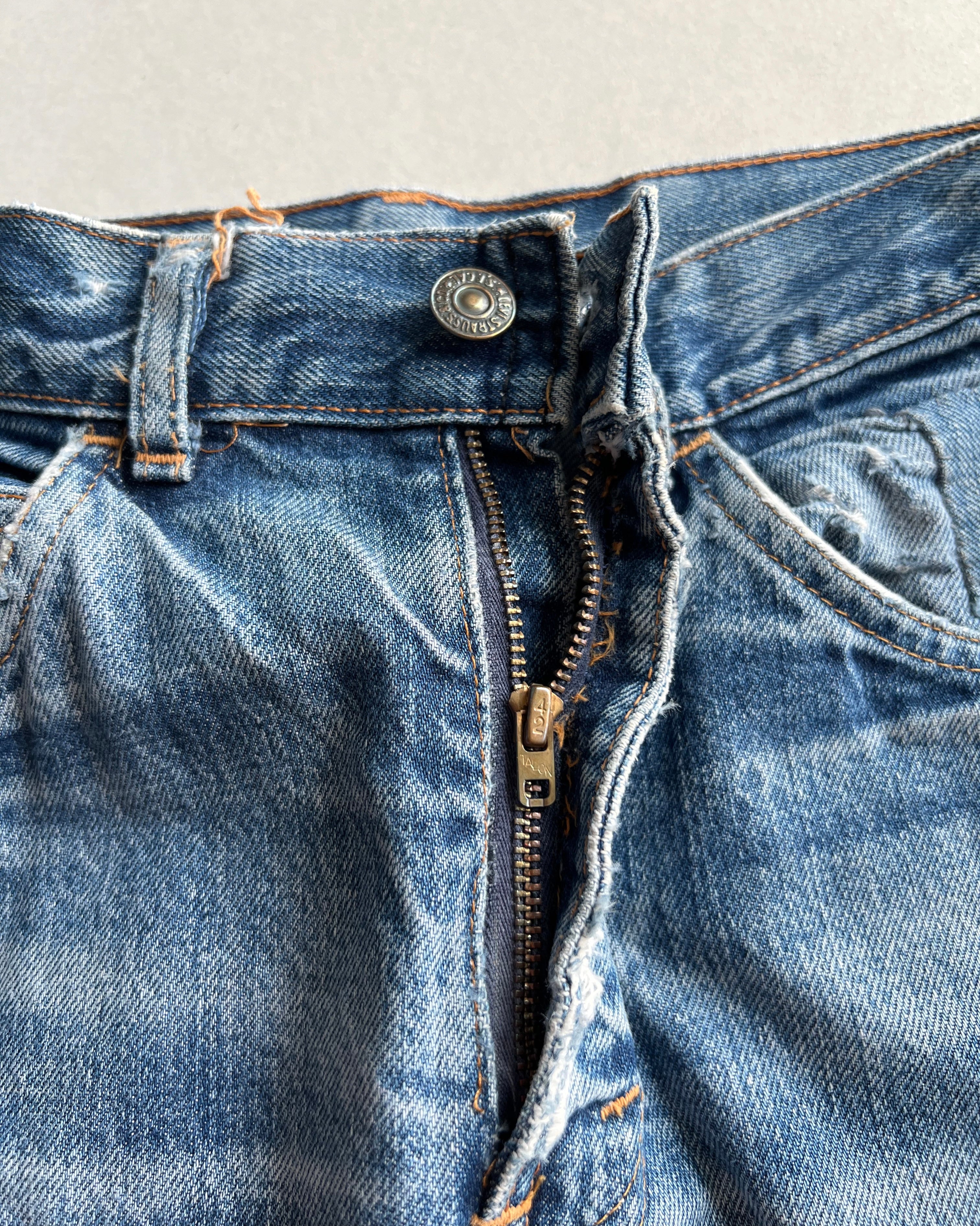 1970S LEVIS PATCHED BOOTCUT JEANS (27X35)