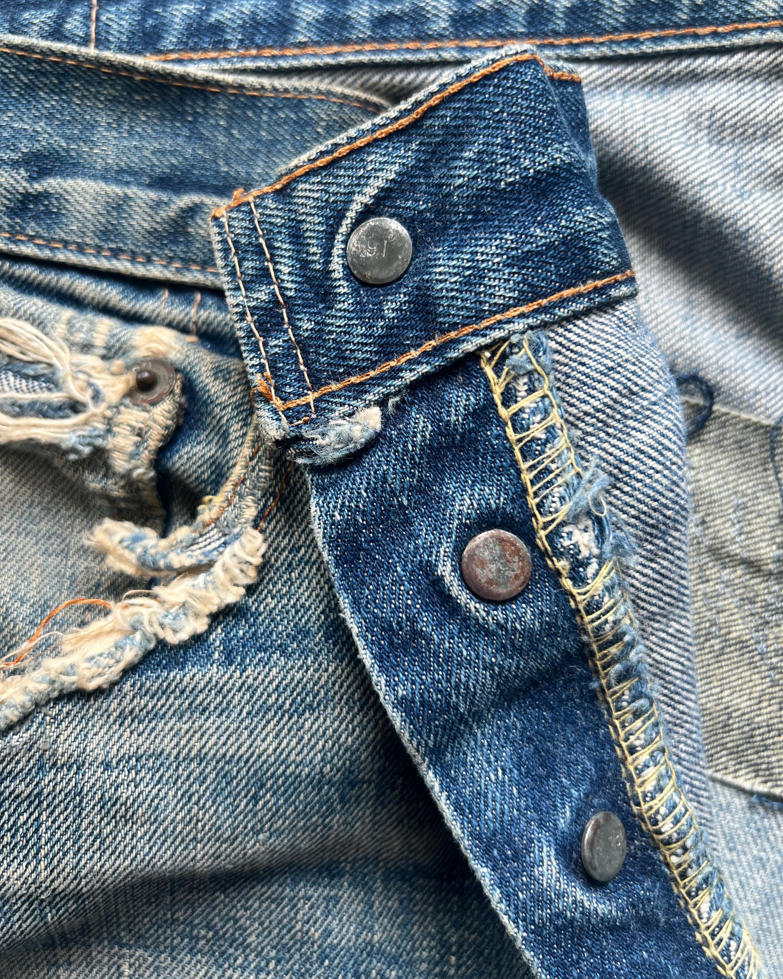 1970S FADED LEVI'S BIG E 501 REPAIRED SELVEDGE JEANS (36)