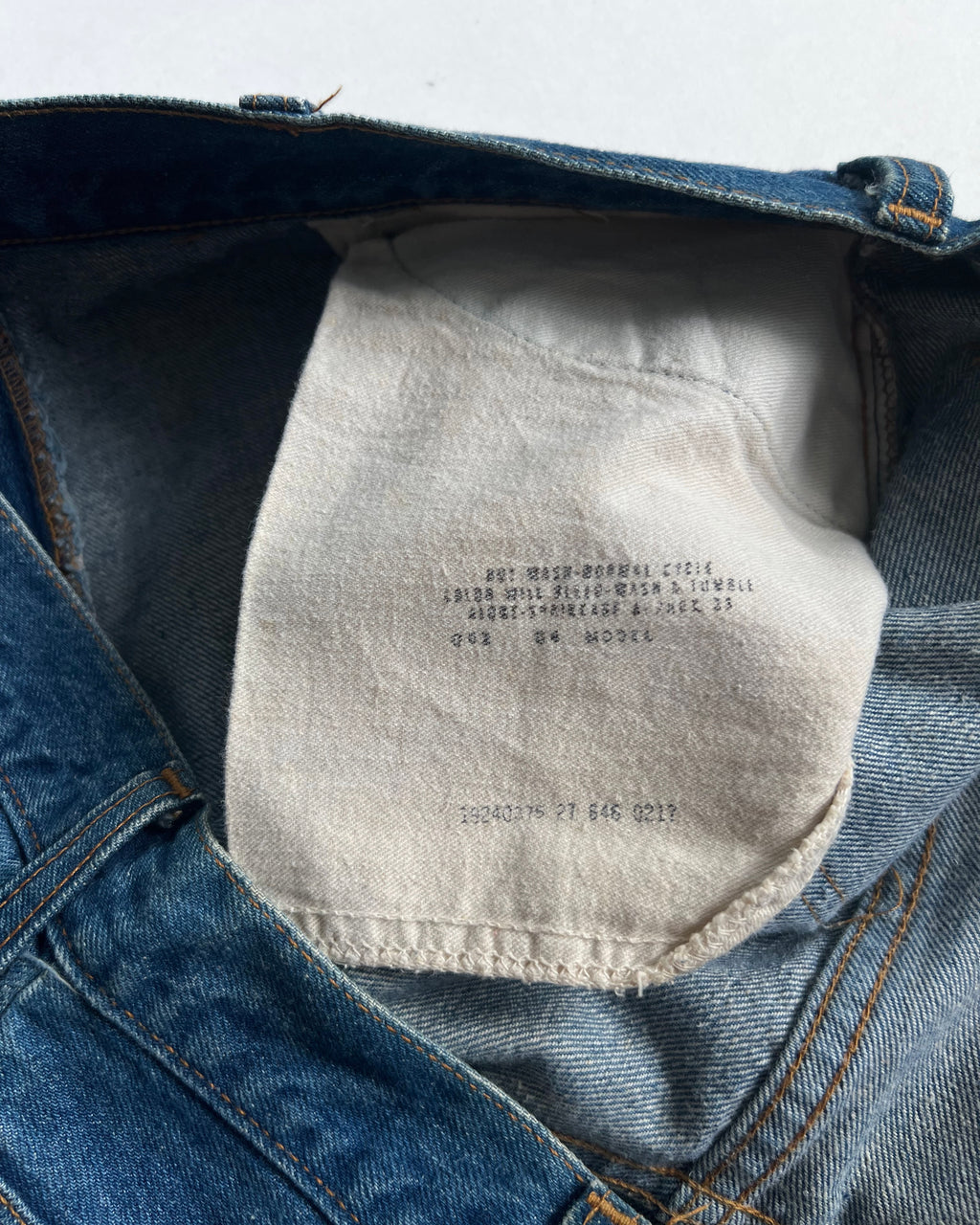 1970S DARK WASHED LEVI'S 646 BOOTCUT JEANS (38X29)