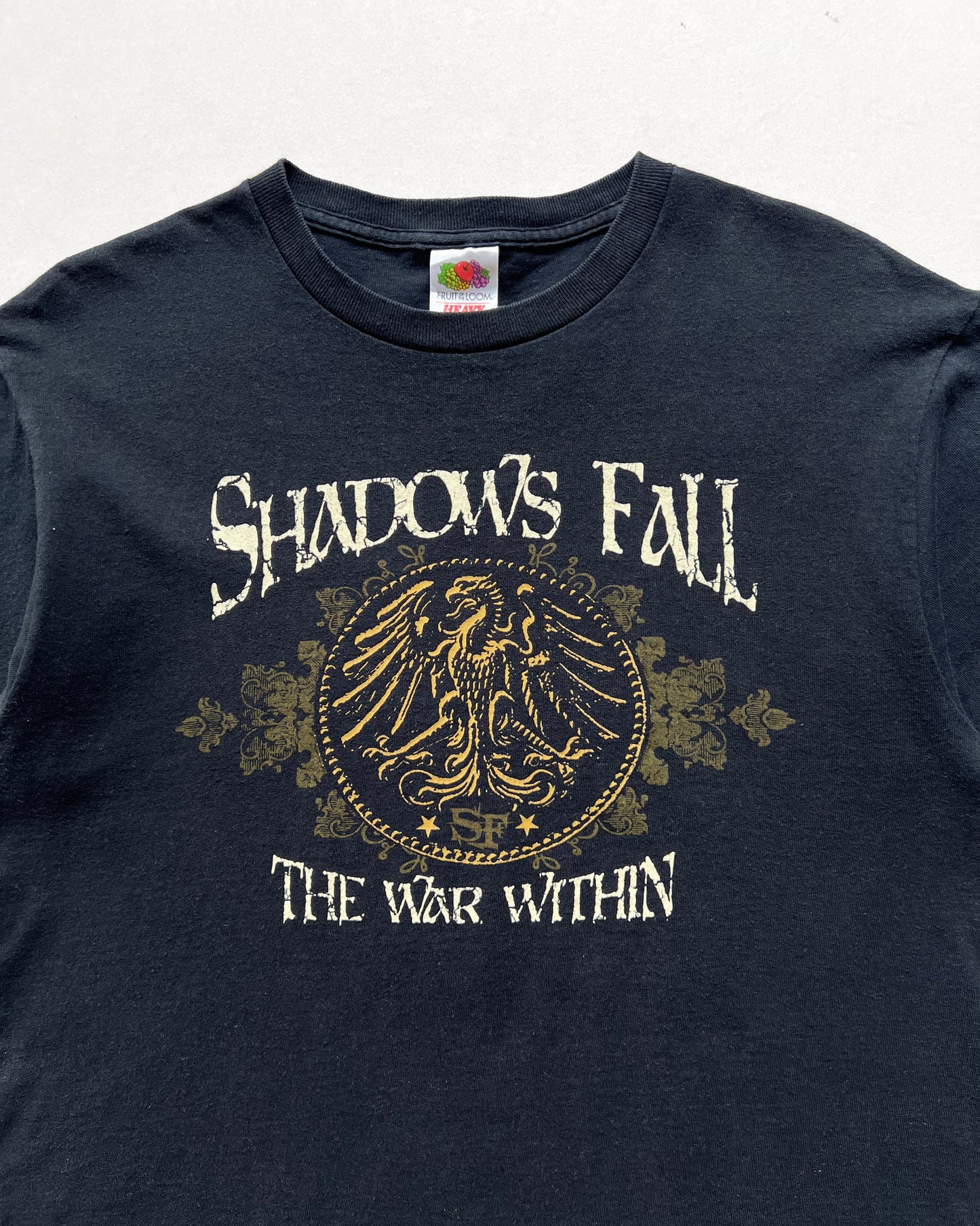 2000S 'SHADOWS FALL THE WAR WITHIN' ROCK TEE (M)