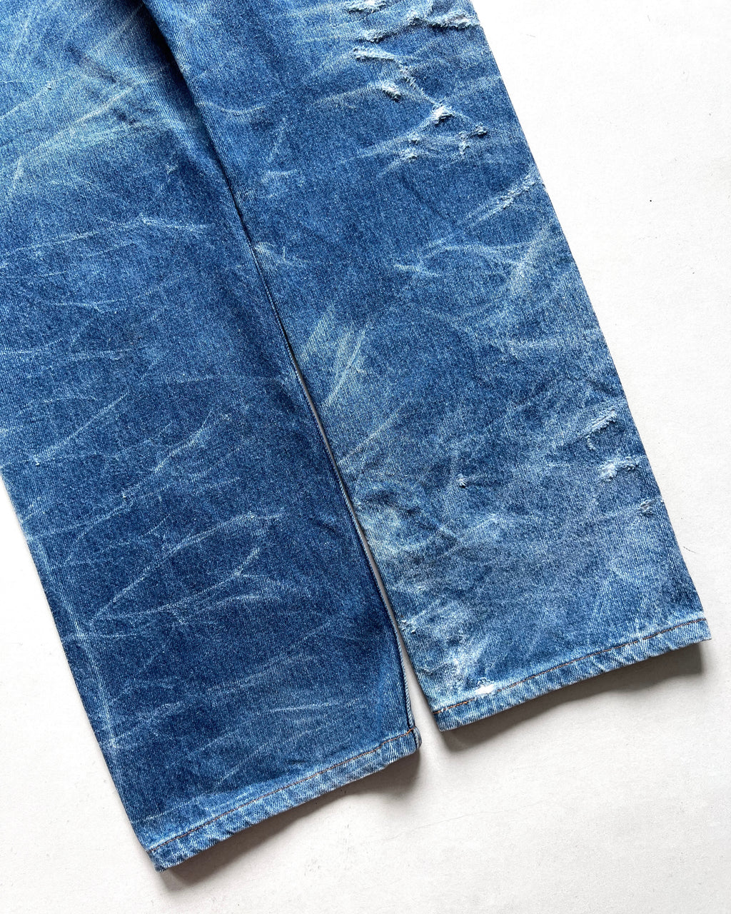 1990S FADED LEVI'S 501 WHISKERS JEANS (34)