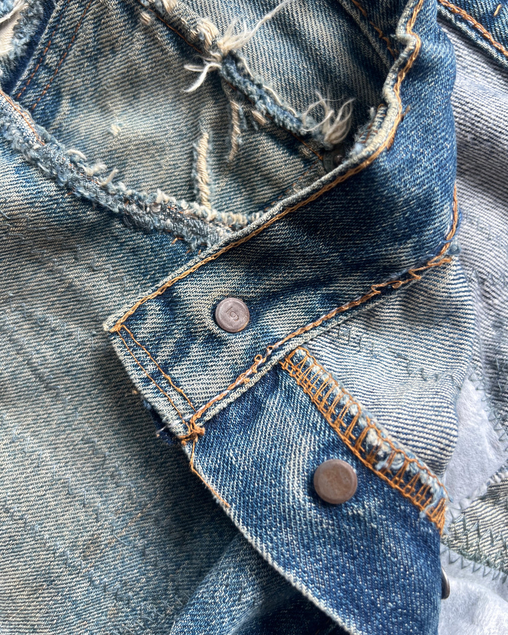 1970S LEVI'S 501 BIG E REPAIRED SELVEDGE JEANS (35)