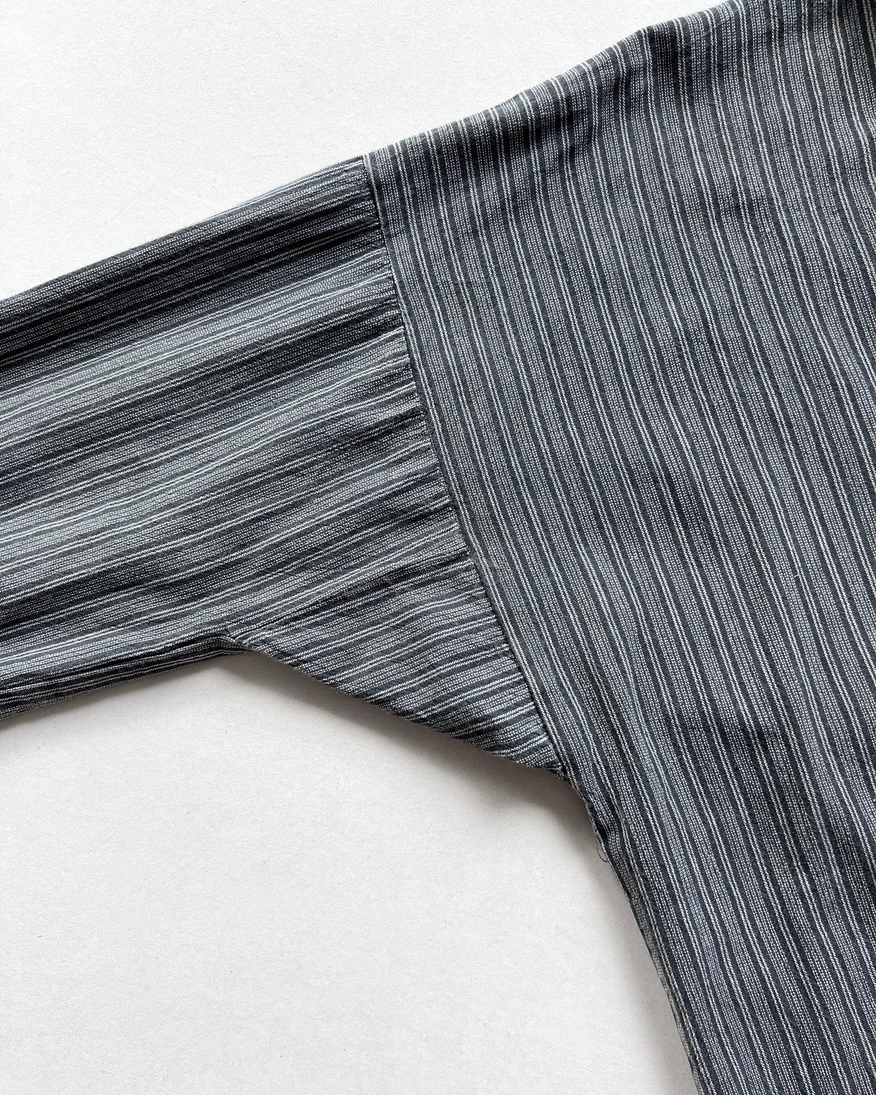 1960S FRENCH SALT & PEPPER STRIPES PULLOVER SHIRT (L)