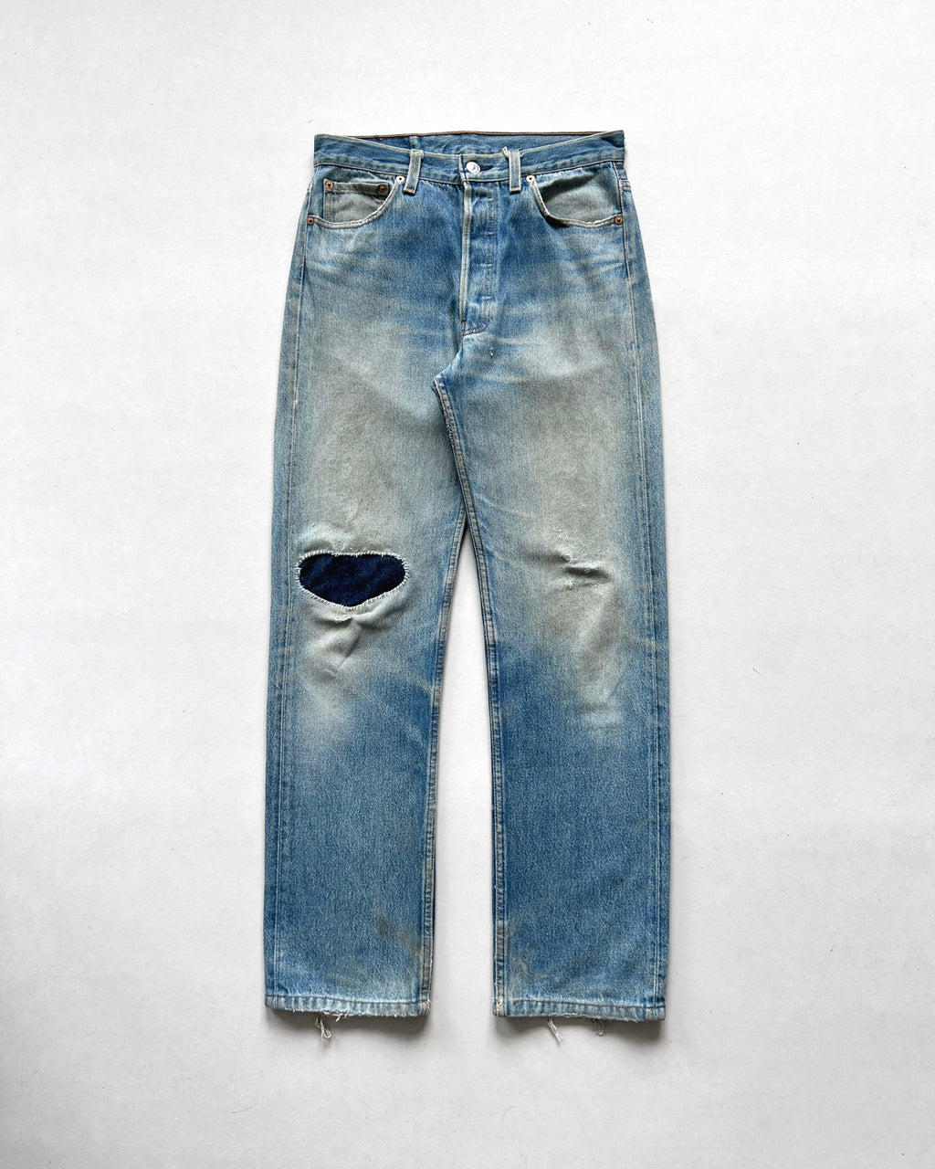 1990S FADED LEVI'S 501 REPAIRED JEANS (30)