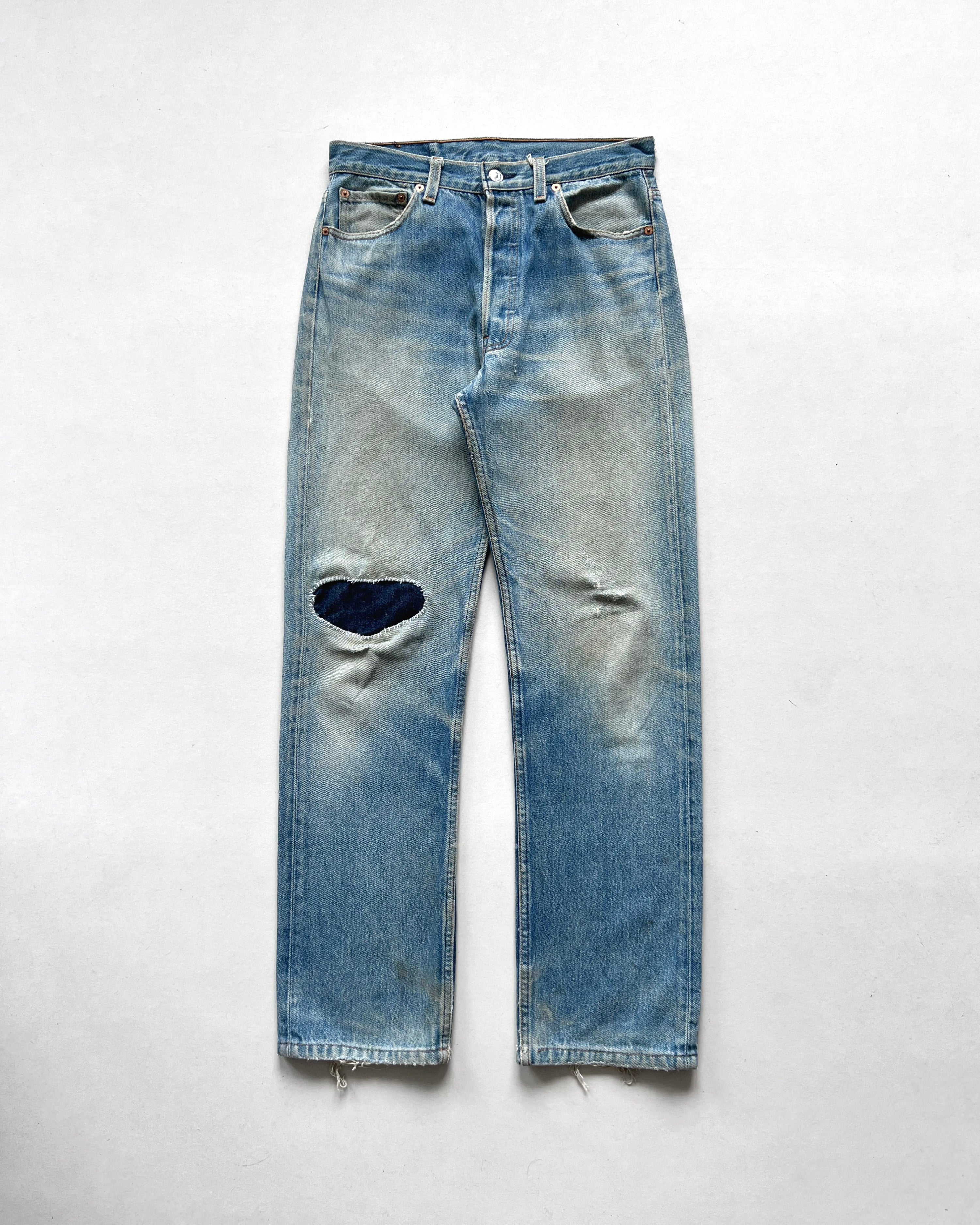 1990S FADED LEVI'S 501 REPAIRED JEANS (30)