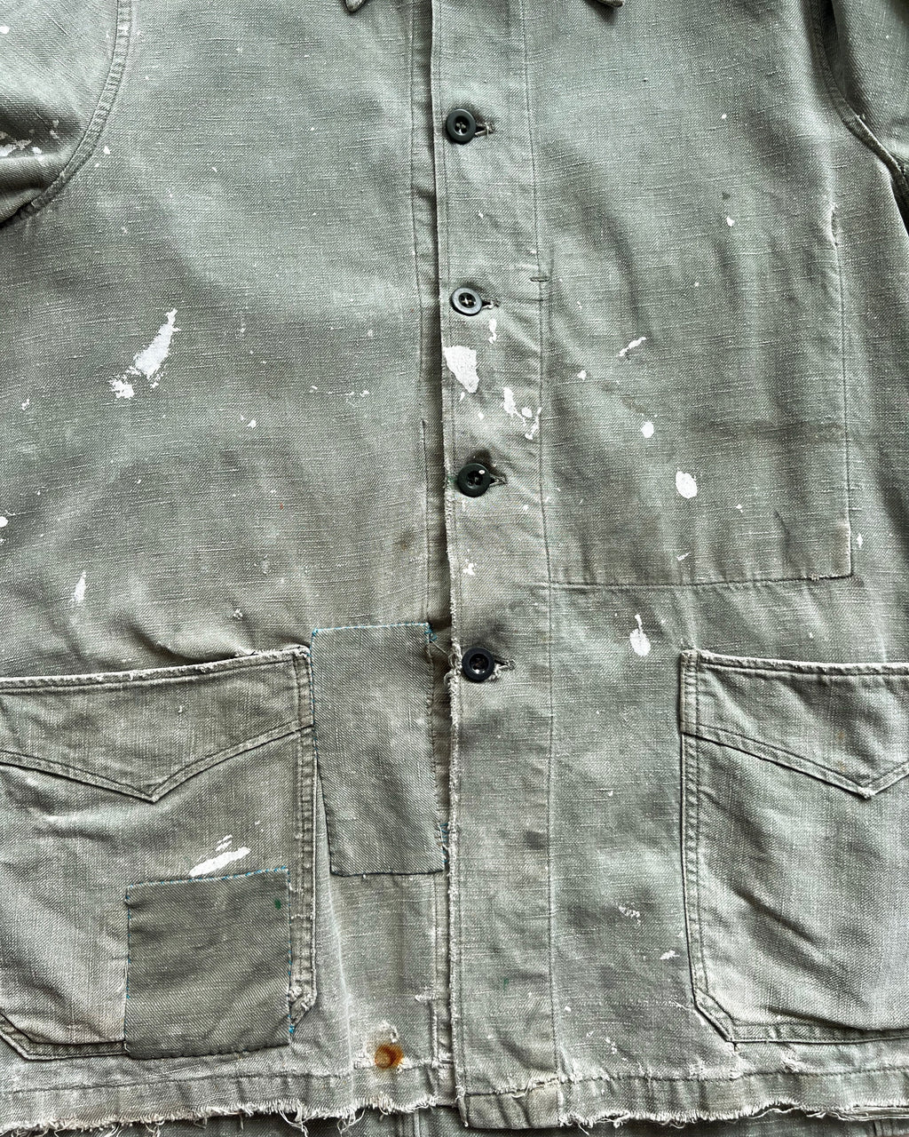 1950S FADED OLIVE FRENCH PAINTED WORK JACKET (L)