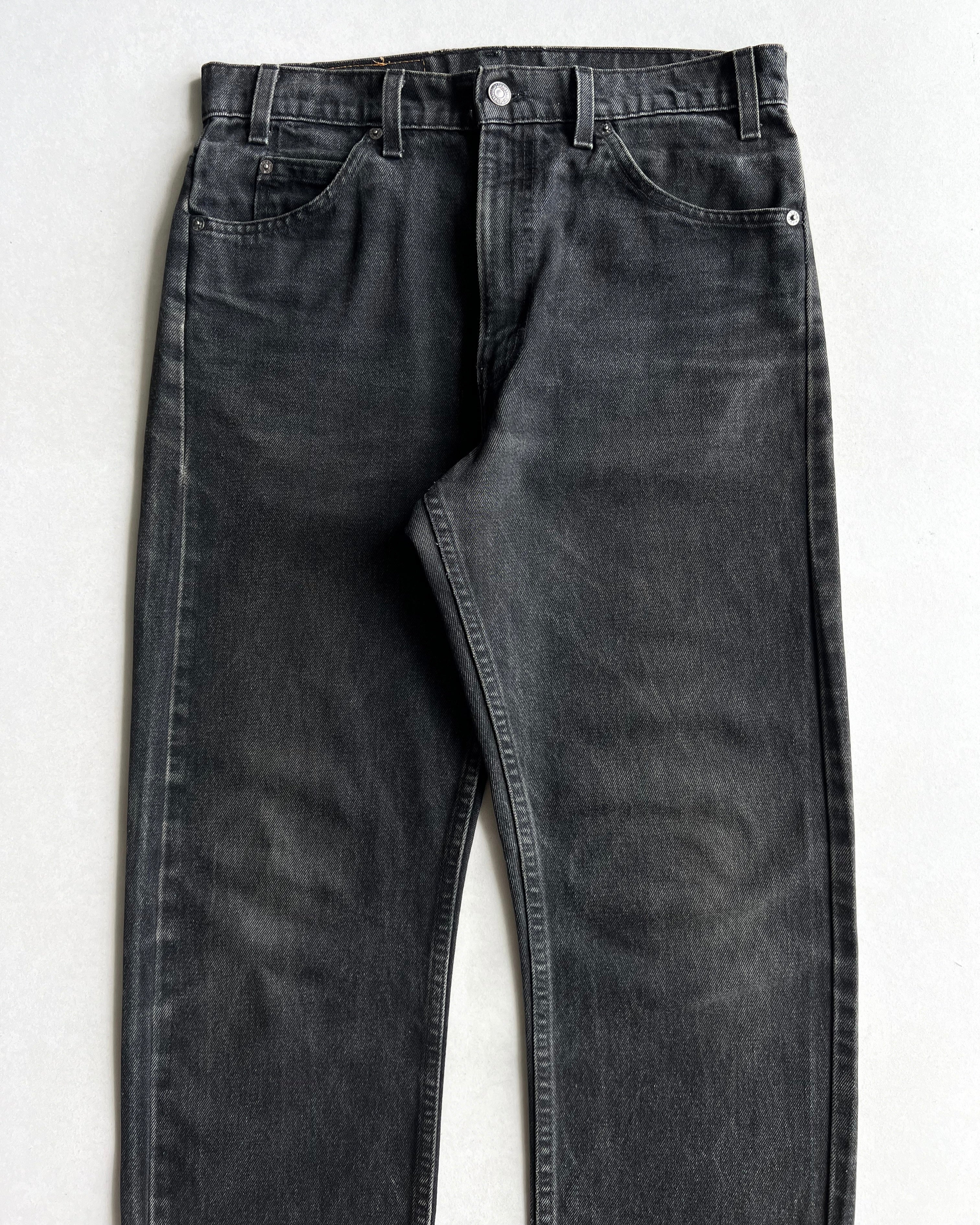 1990S FADED BLACK LEVI'S 505 RELEASED HEM JEANS (33X31)