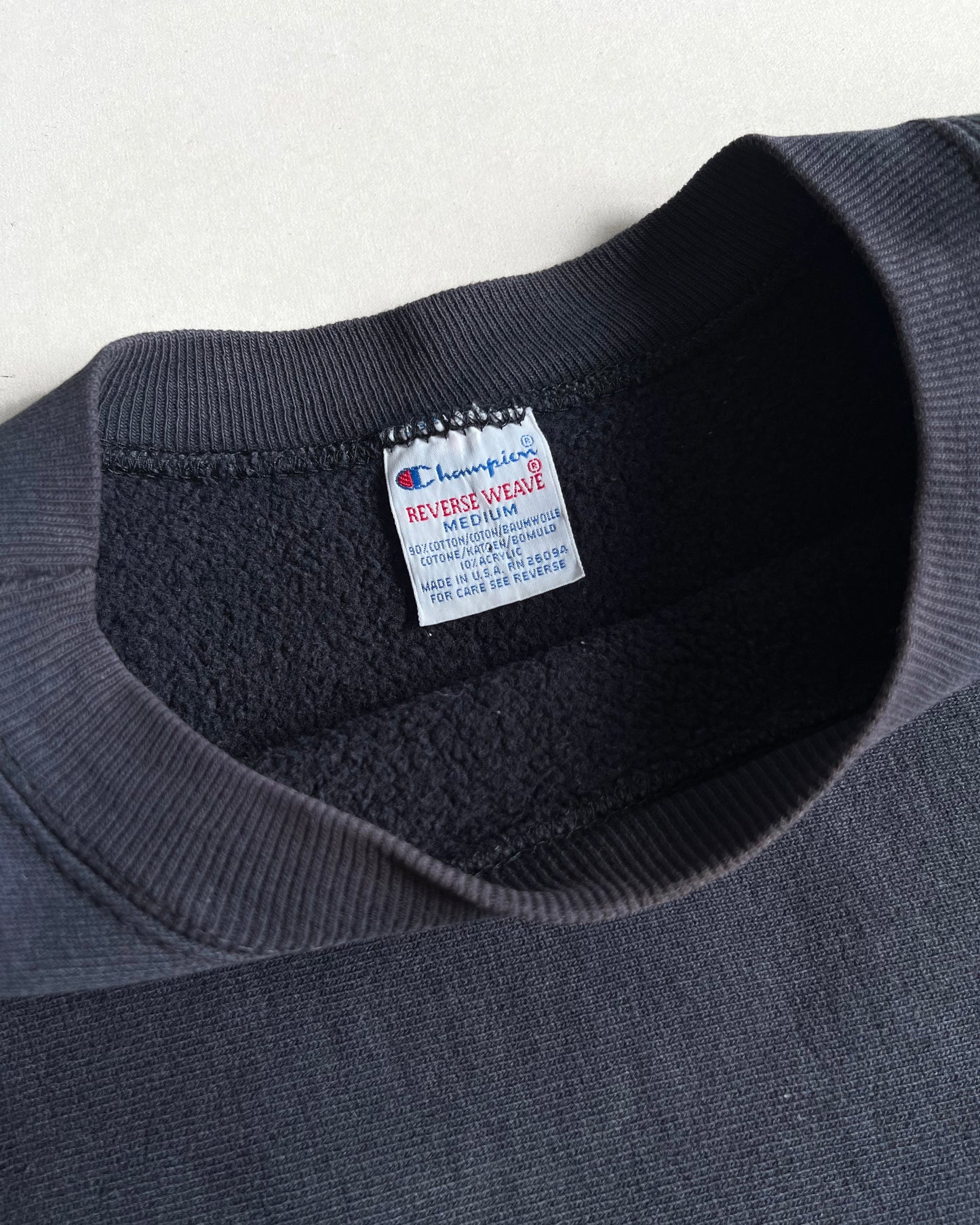 1990S NAVY CHAMPION REVERSE WEAVE LOGO SWEATSHIRT (M)