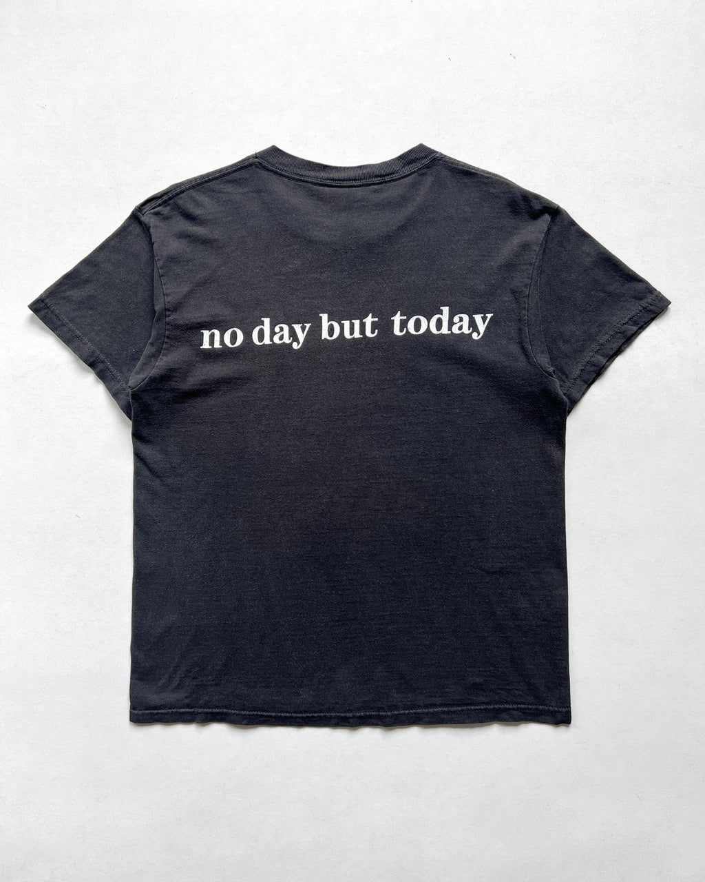 1990S SUN FADED 'RENT, NO DAY BUT TODAY' TEE (M)