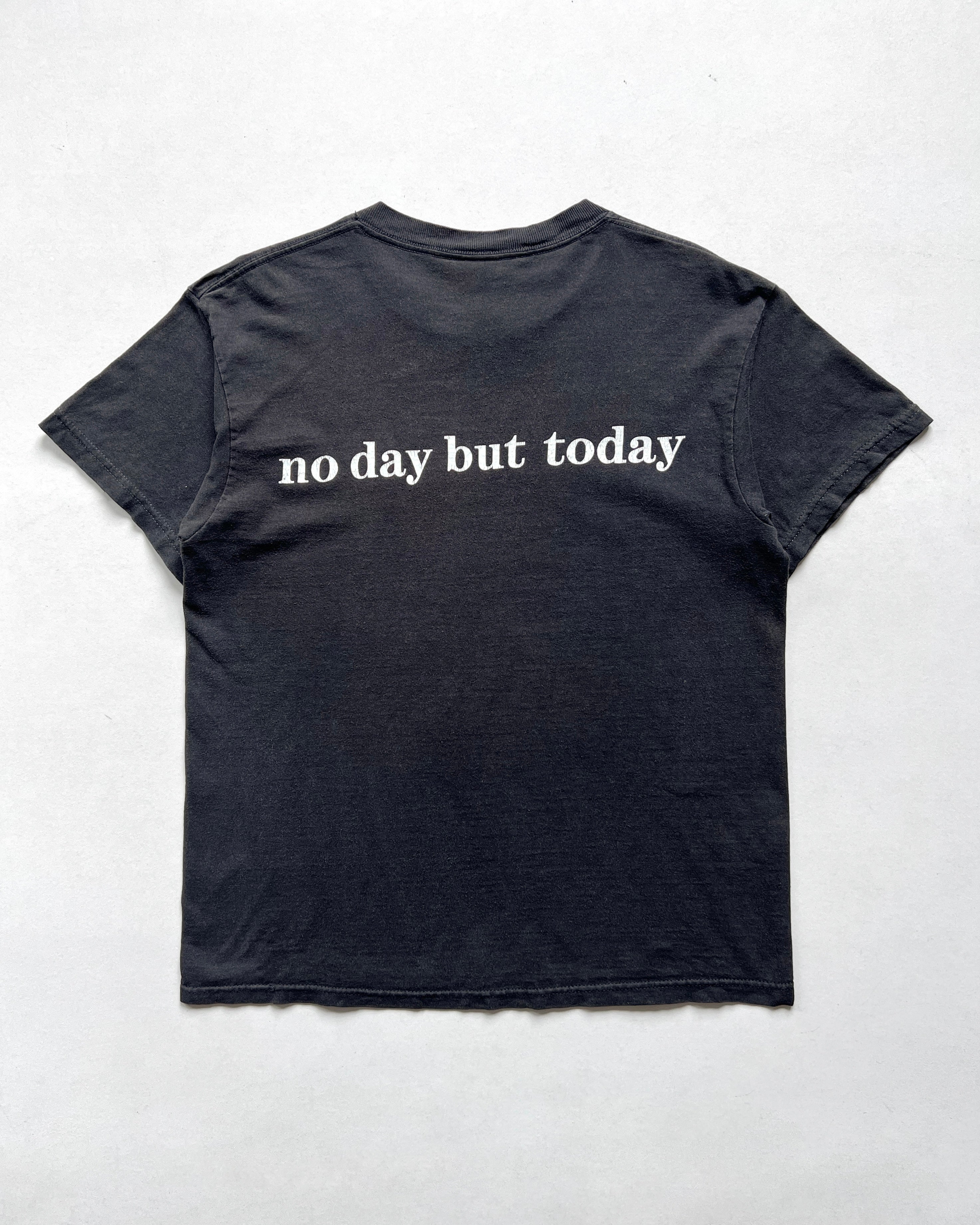 1990S SUN FADED 'RENT, NO DAY BUT TODAY' TEE (M)