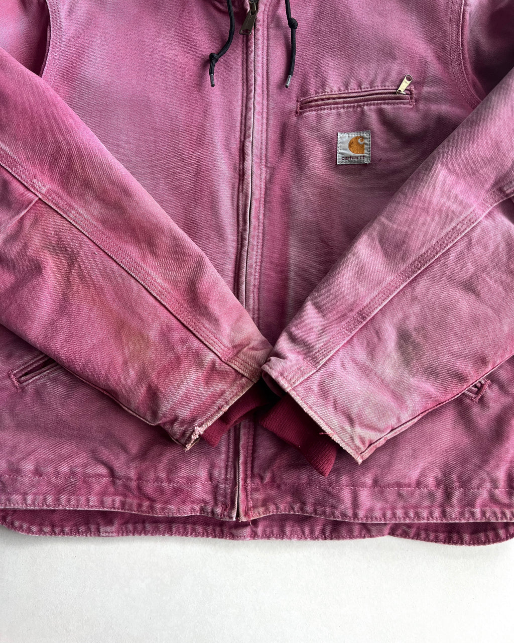 1990S SUN FADED PINK CARHARTT DETROIT HOODED WORK JACKET (M)