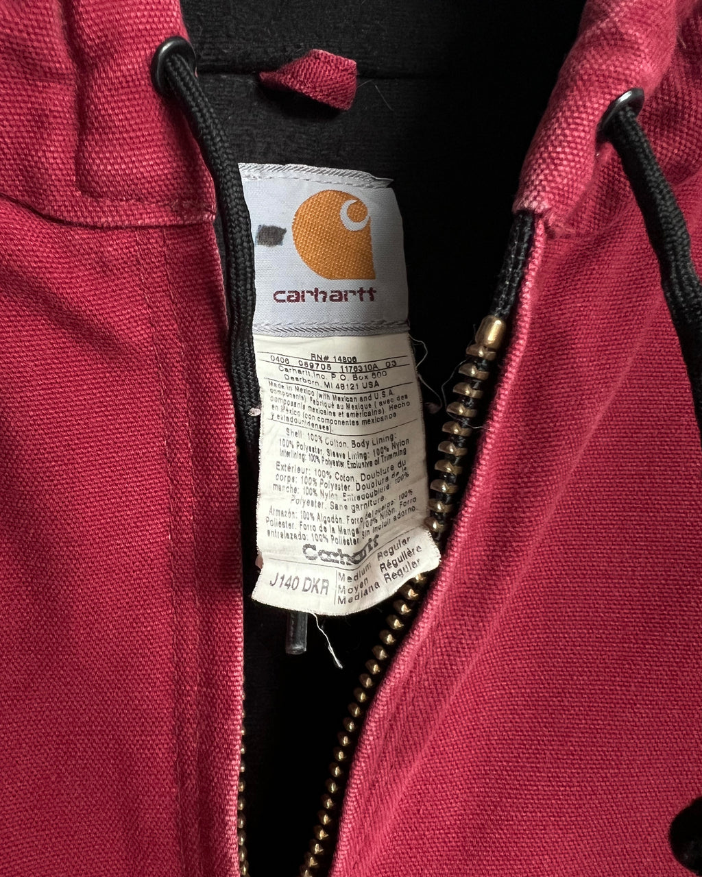 FADED RED CARHARTT HOODED WORK JACKET (M)