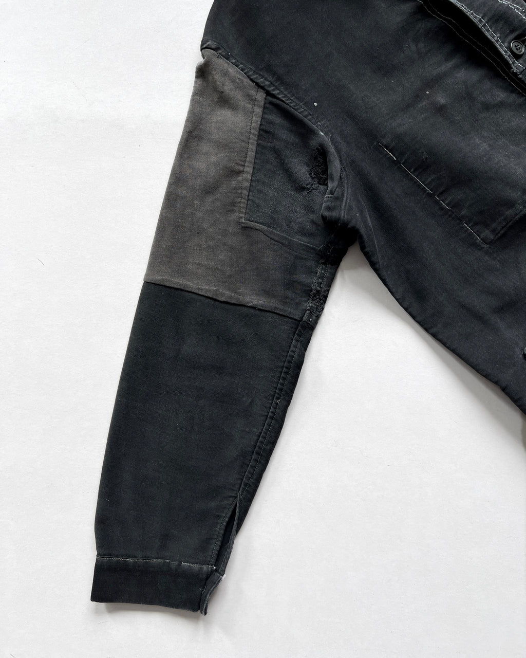 1940S BLACK FRENCH MOLESKIN REPAIRED WORK JACKET (L)