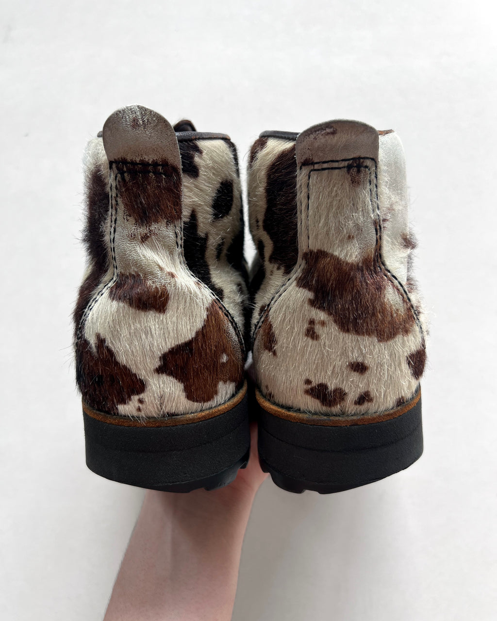 2005 JUNYA WATANABE COMME DES GARÇON CALF FUR HIKING BOOTS (41.5)